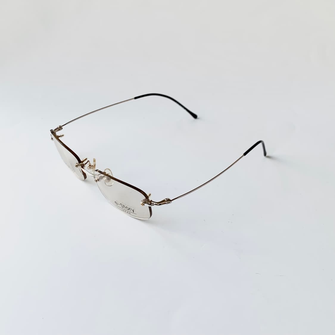 데드스탁 클래식 라운드사각 무테 안경테 233 상품이미지3