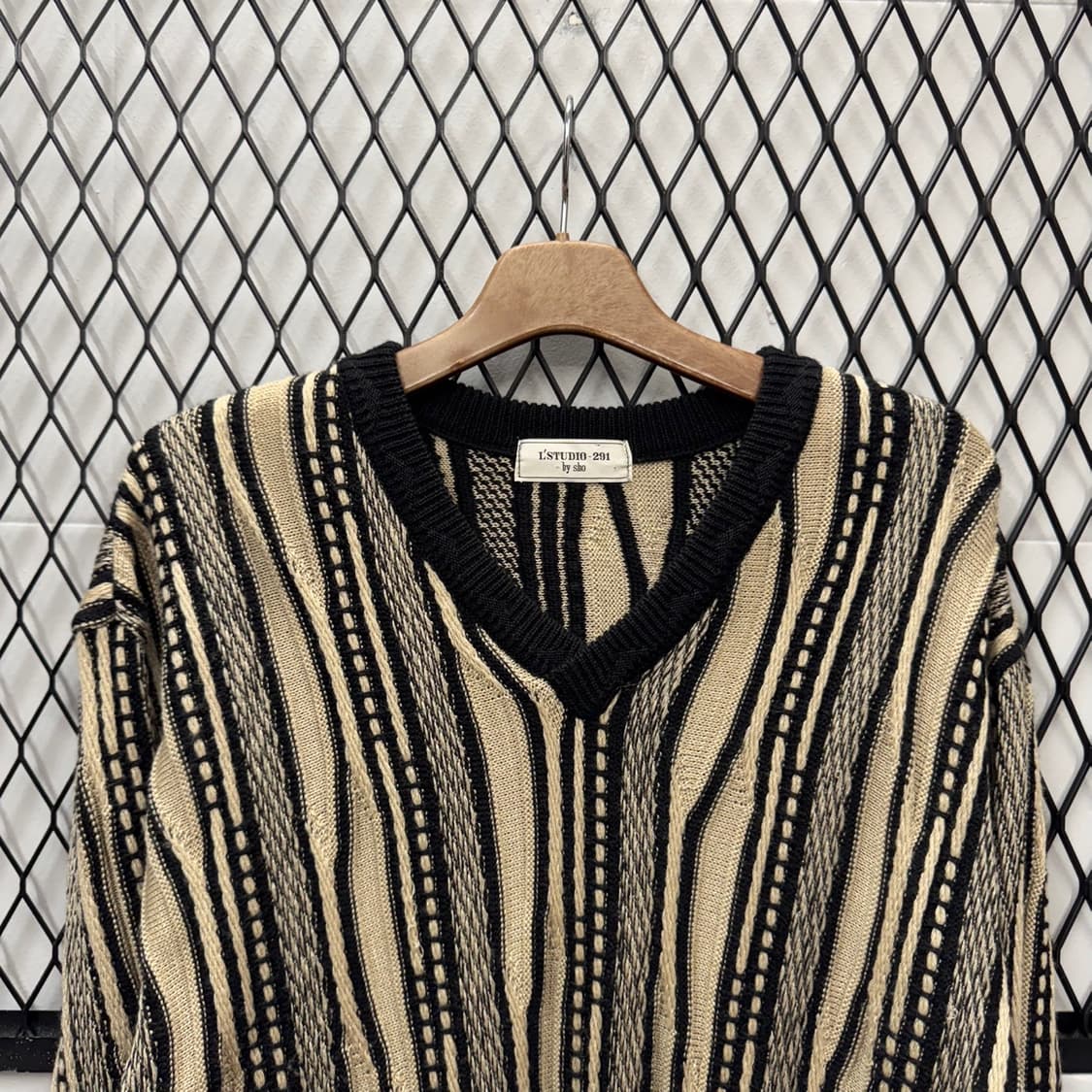 JPN VTG 멀티 스트라이프 패턴 울 니트 스웨터 케이블 디테일 베이지 상품이미지3
