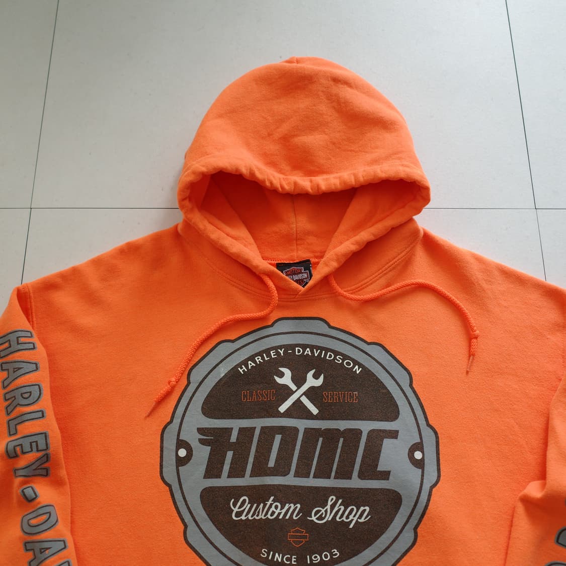 할리데이비슨 오렌지 후드티 양팔프린트 상품이미지2