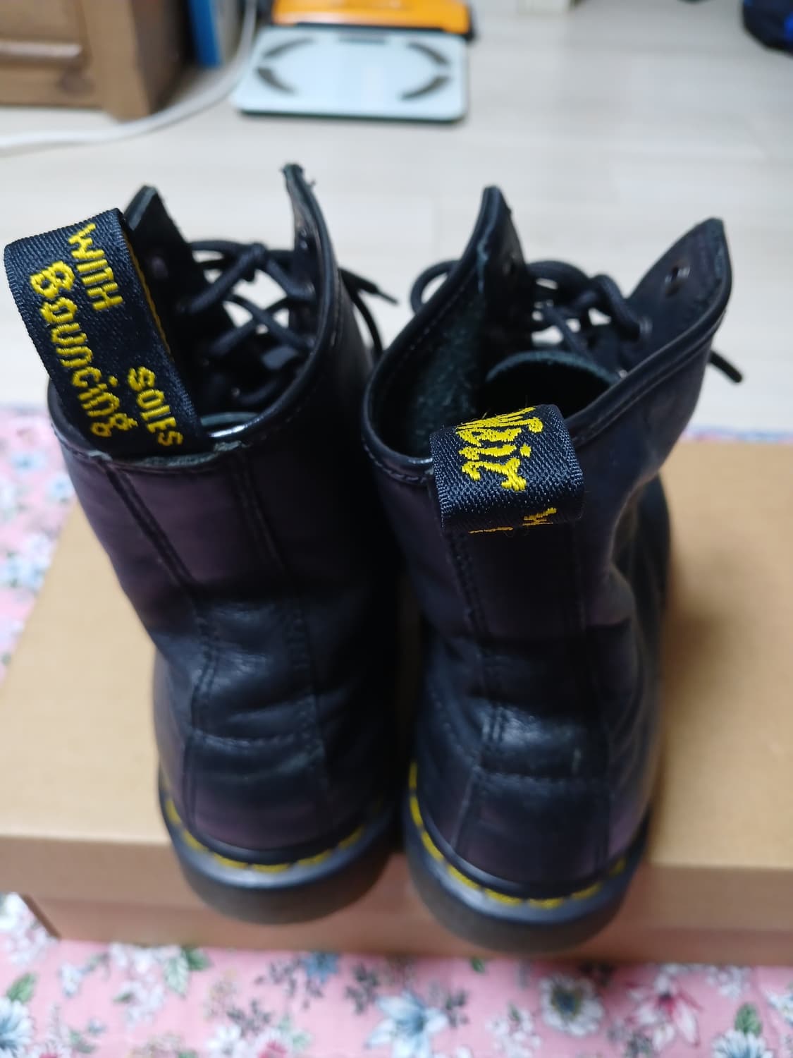 닥터마틴(uk4, 약 230~235mm)
 상품이미지3