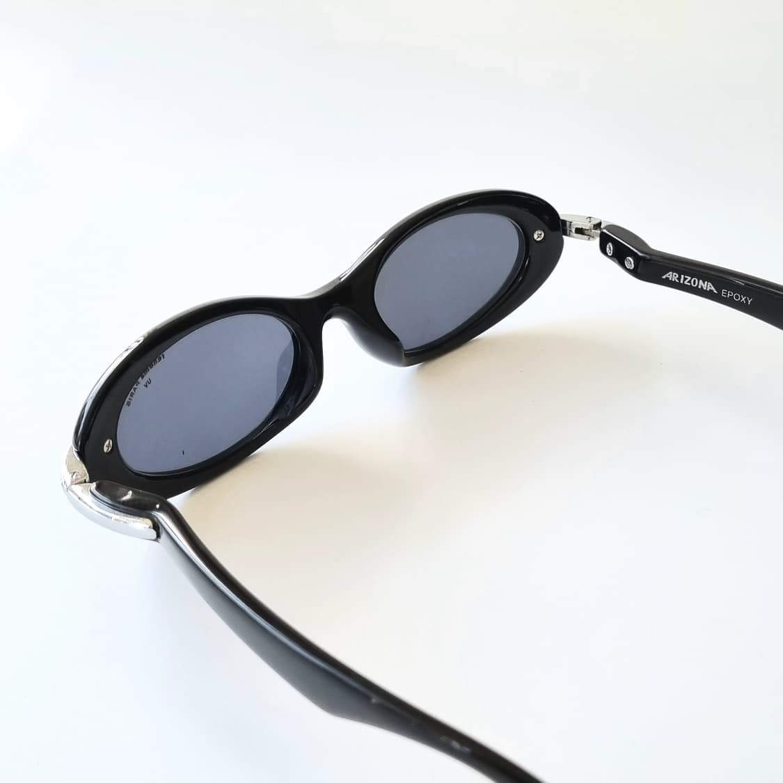 데드스탁  90년대 감성이 느껴지는 빈티지한 오벌 선글라스 상품이미지4