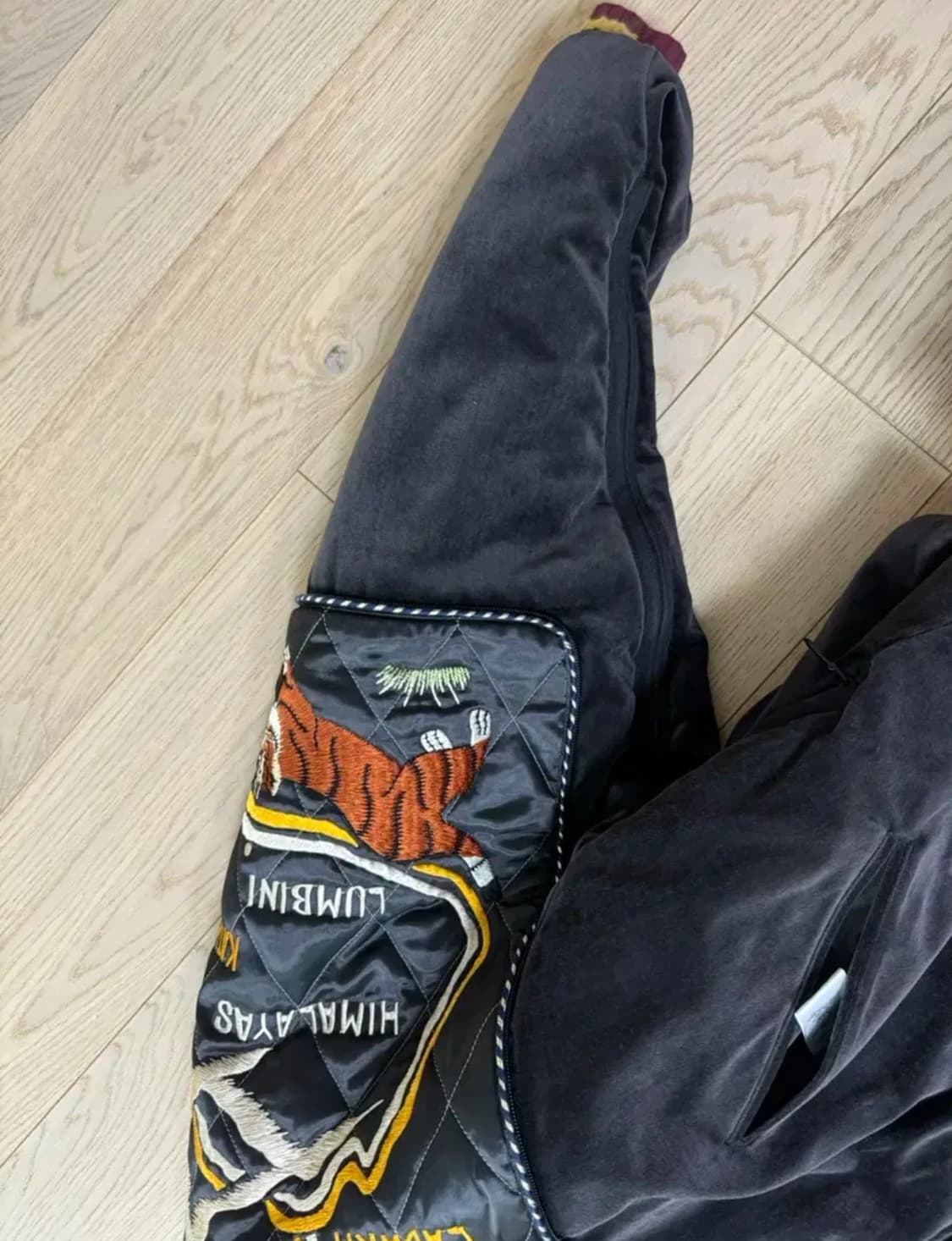 캐피탈 봄버 4사이즈 팝니다 상품이미지4