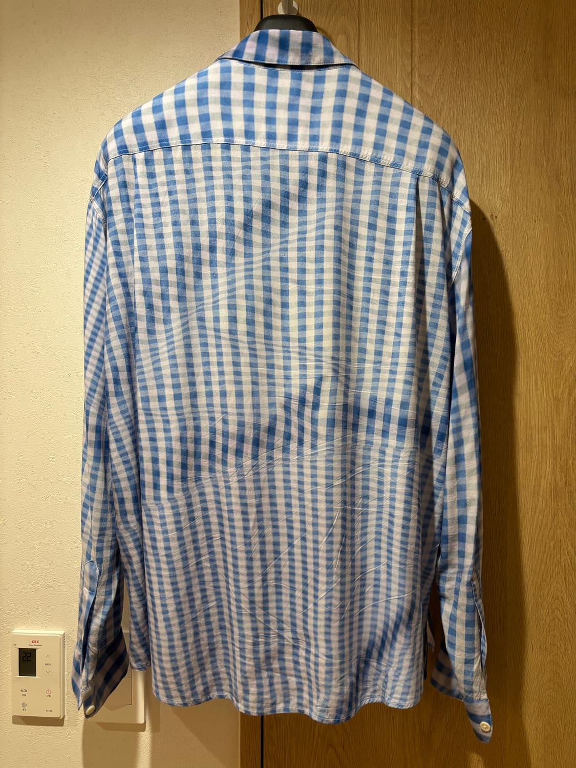 자크뮈스 셔츠 44 사이즈 팝니다 상품이미지2