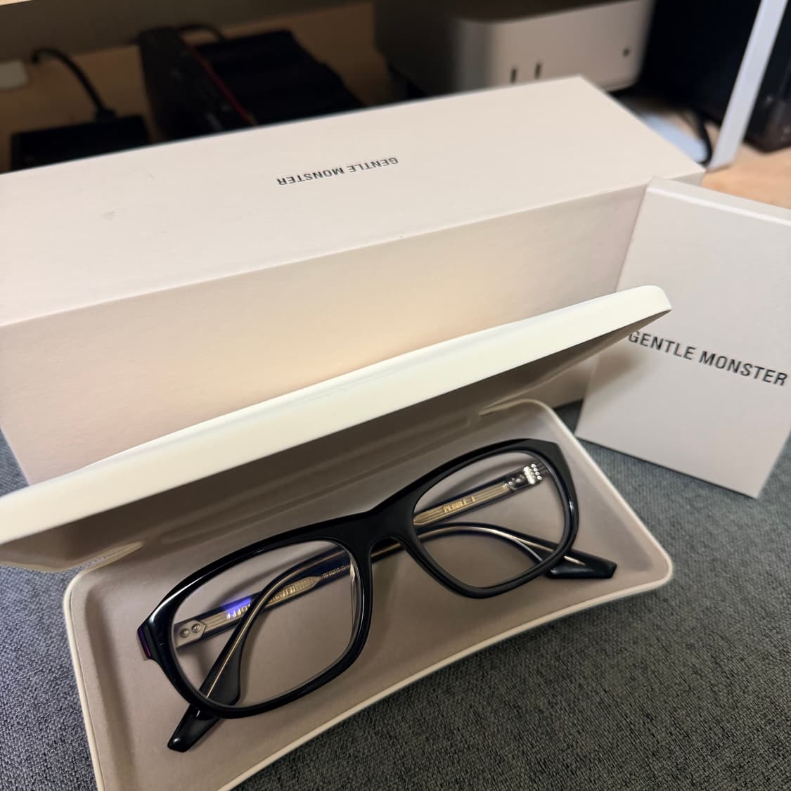 젠틀몬스터 페블 PEBBLE L-01 상품이미지1