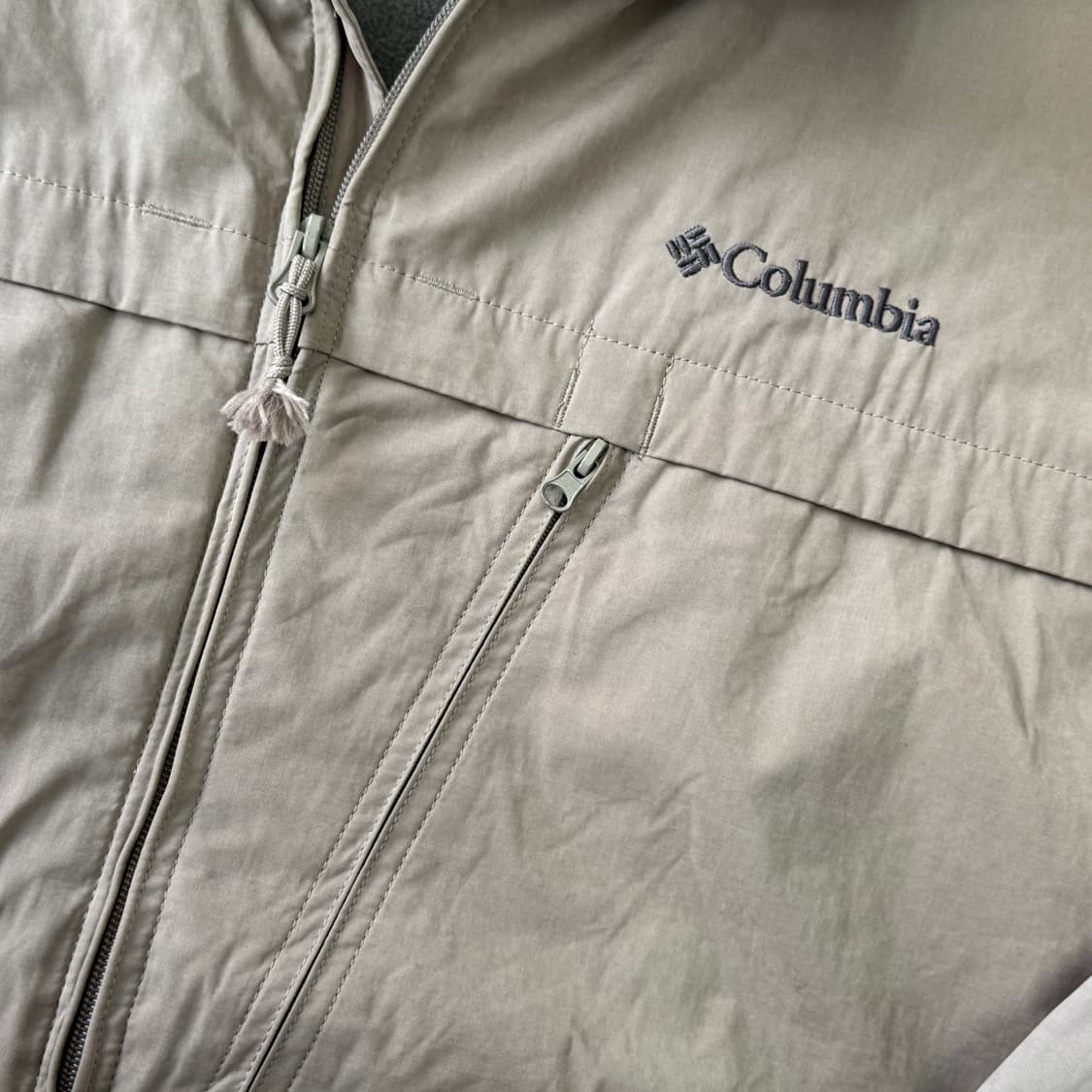 컬럼비아 해외판 빈티지 더티베이지 패딩 점퍼 XXL 상품이미지4