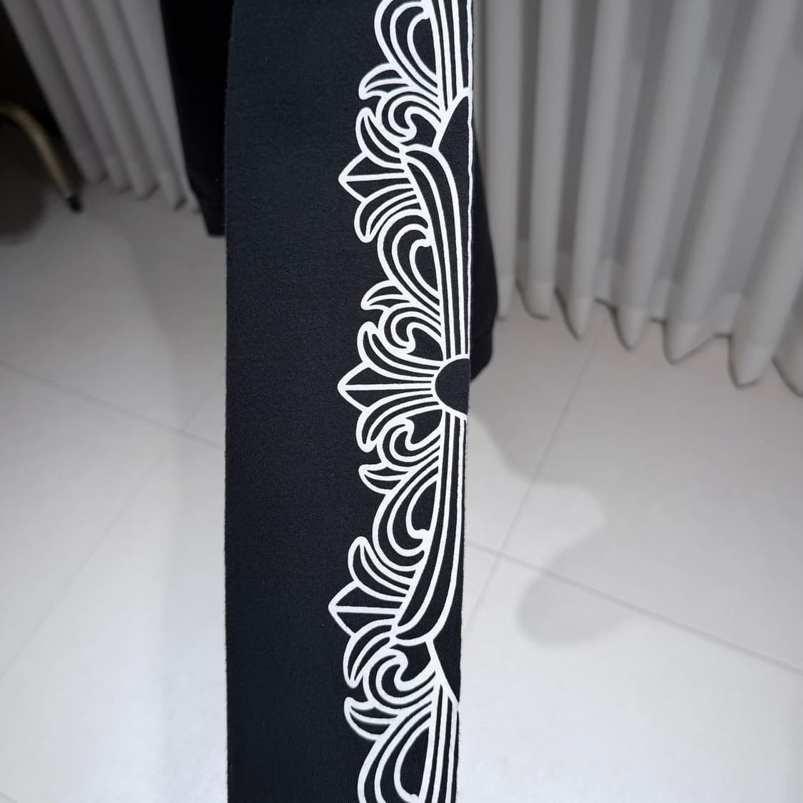 XXL / 크롬하츠 홀스슈 플로랄 블랙 후드티셔츠 상품이미지4