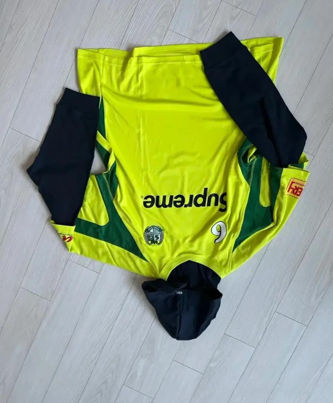 [XL] Supreme Hooded Soccer Jersey 상품이미지1