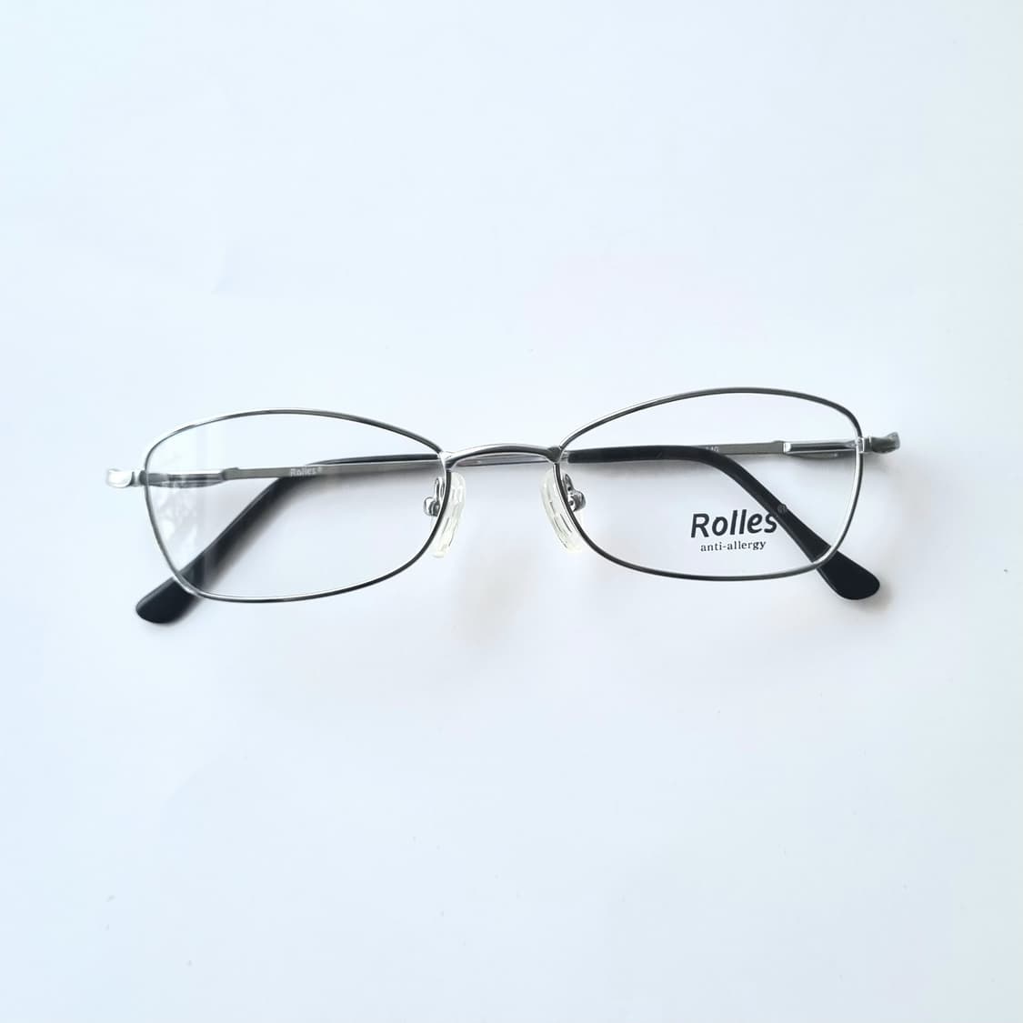 데드스탁 지적인 무드와 트렌디함이 돋보이는 안경테 상품이미지1