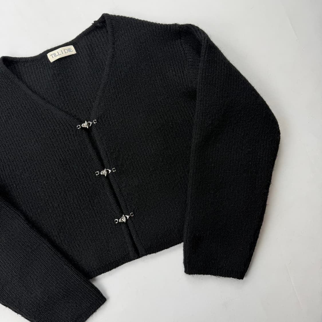 틸아이다이 버클 디테일 v넥 울 가디건 상품이미지5