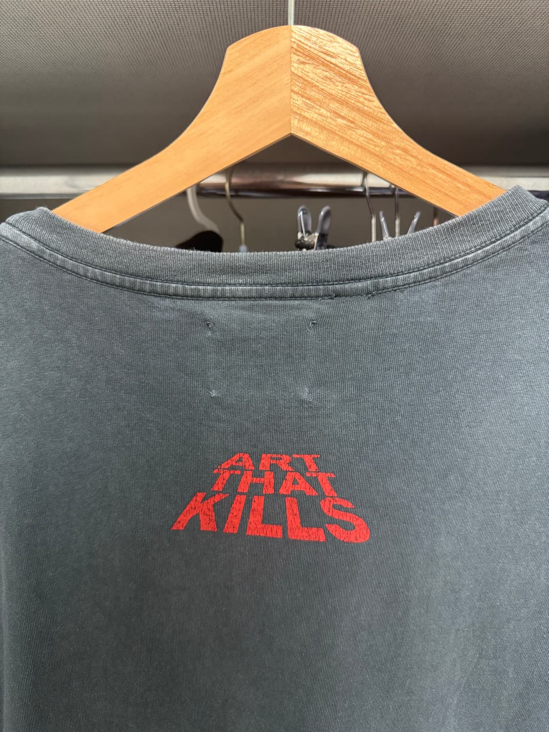 갤러리 디파트먼트 extrovert art that kills 반팔 xl 상품이미지4