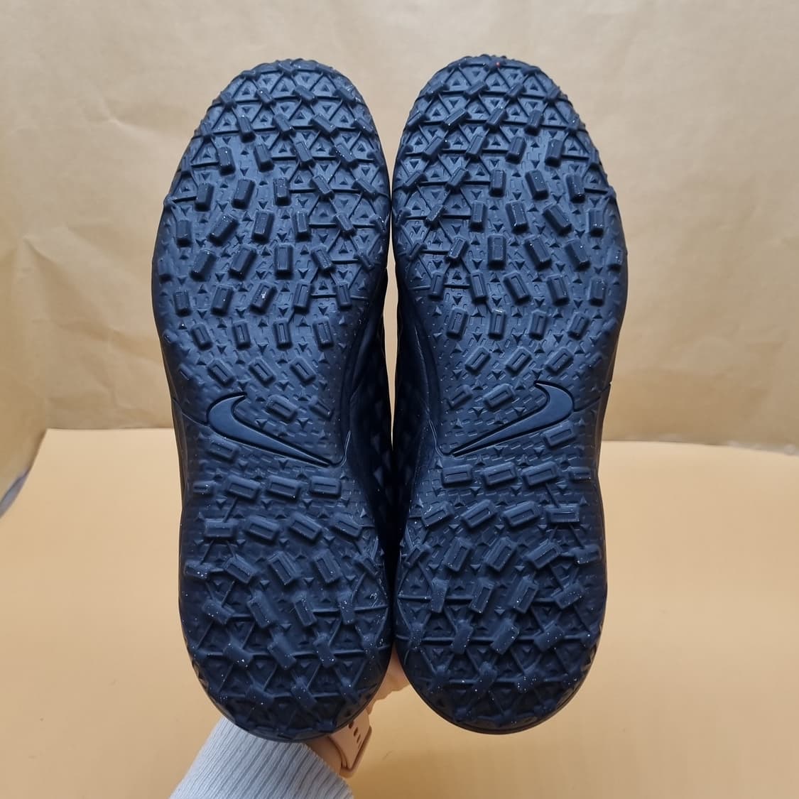 나이키 티엠포 레전드8 풋살화255. 상품이미지3