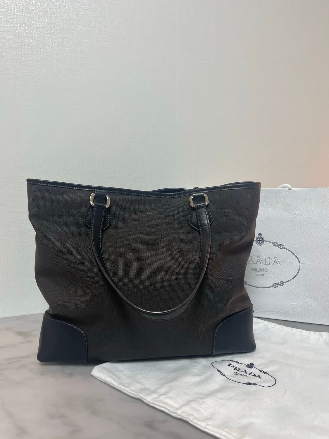 [감정완료] 프라다 스웨이드 로고 숄더백 토트백 상품이미지5