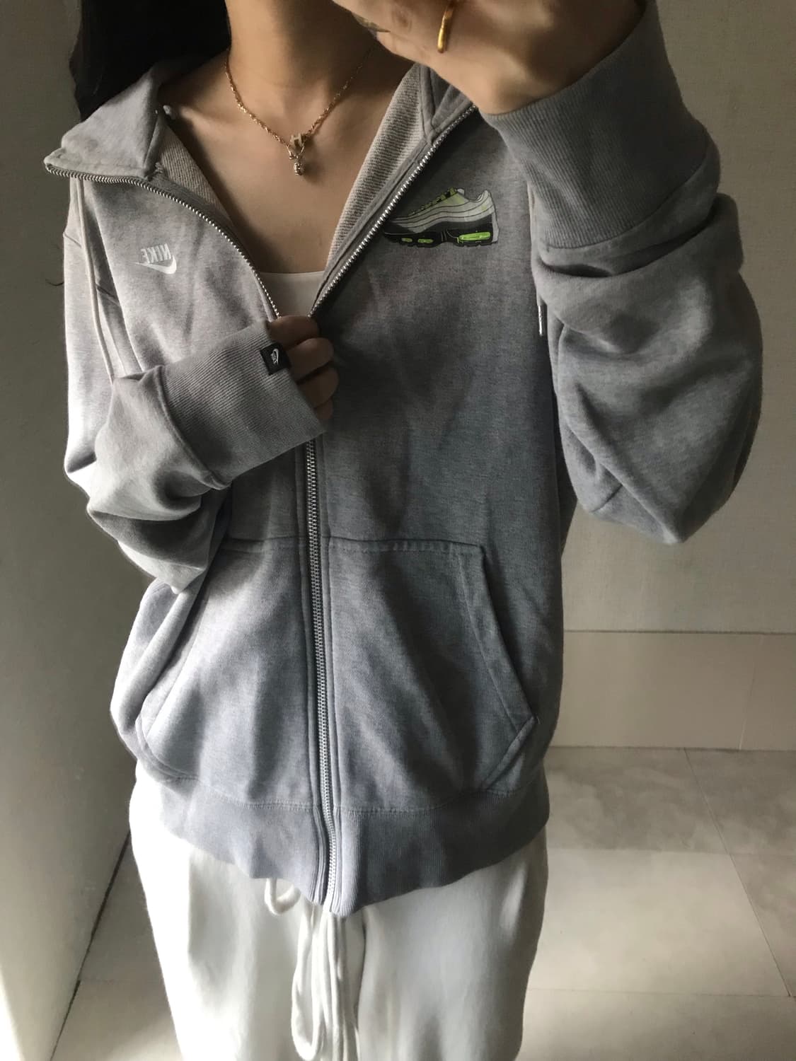 나이키 그레이 슈즈 후드집업 상품이미지4