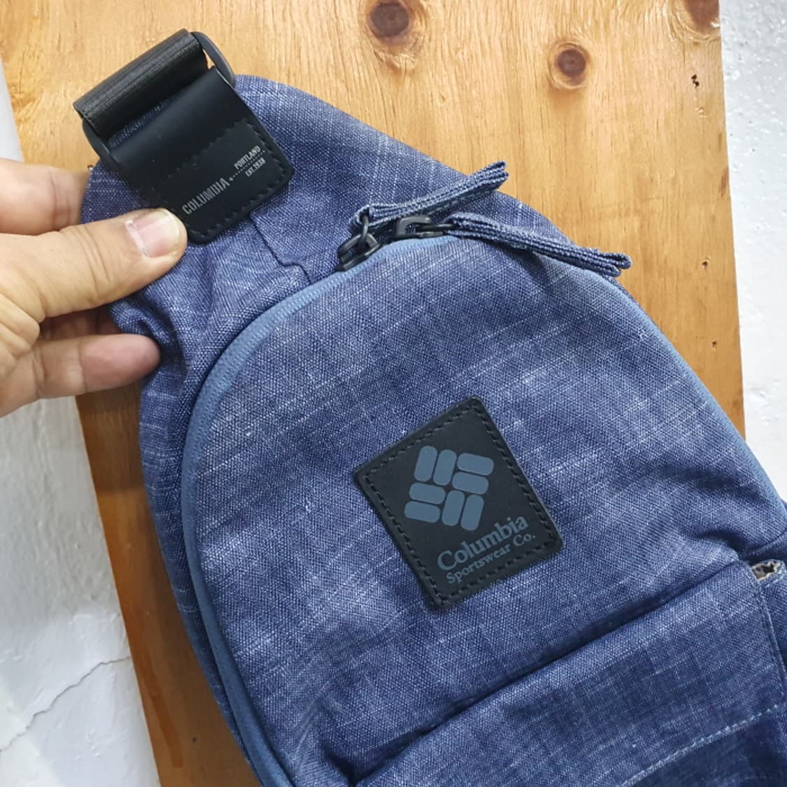 컬럼비아 슬링백 상품이미지2