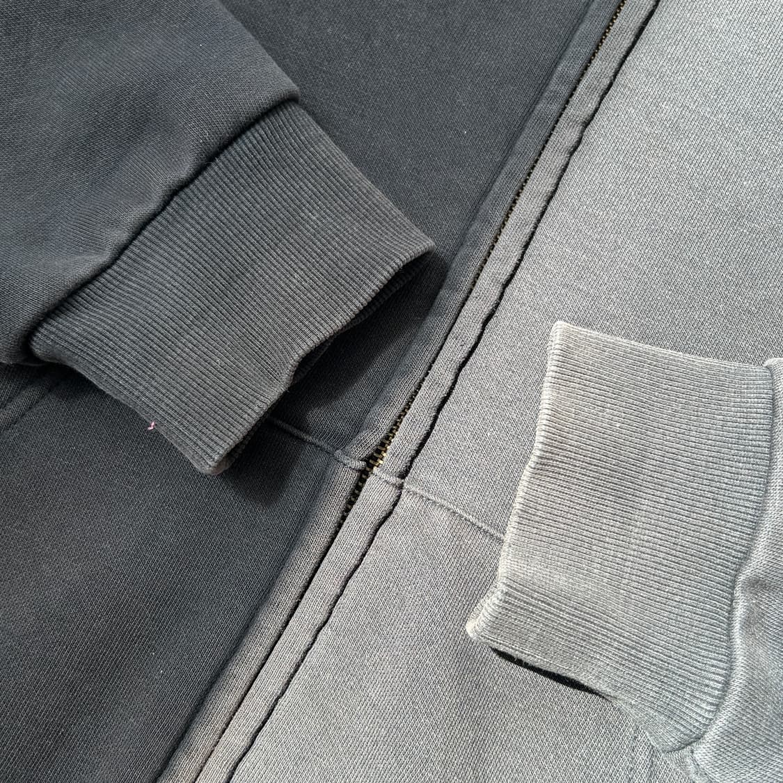 칼하트 wip 아메리칸 스크립트 후드집업 상품이미지6