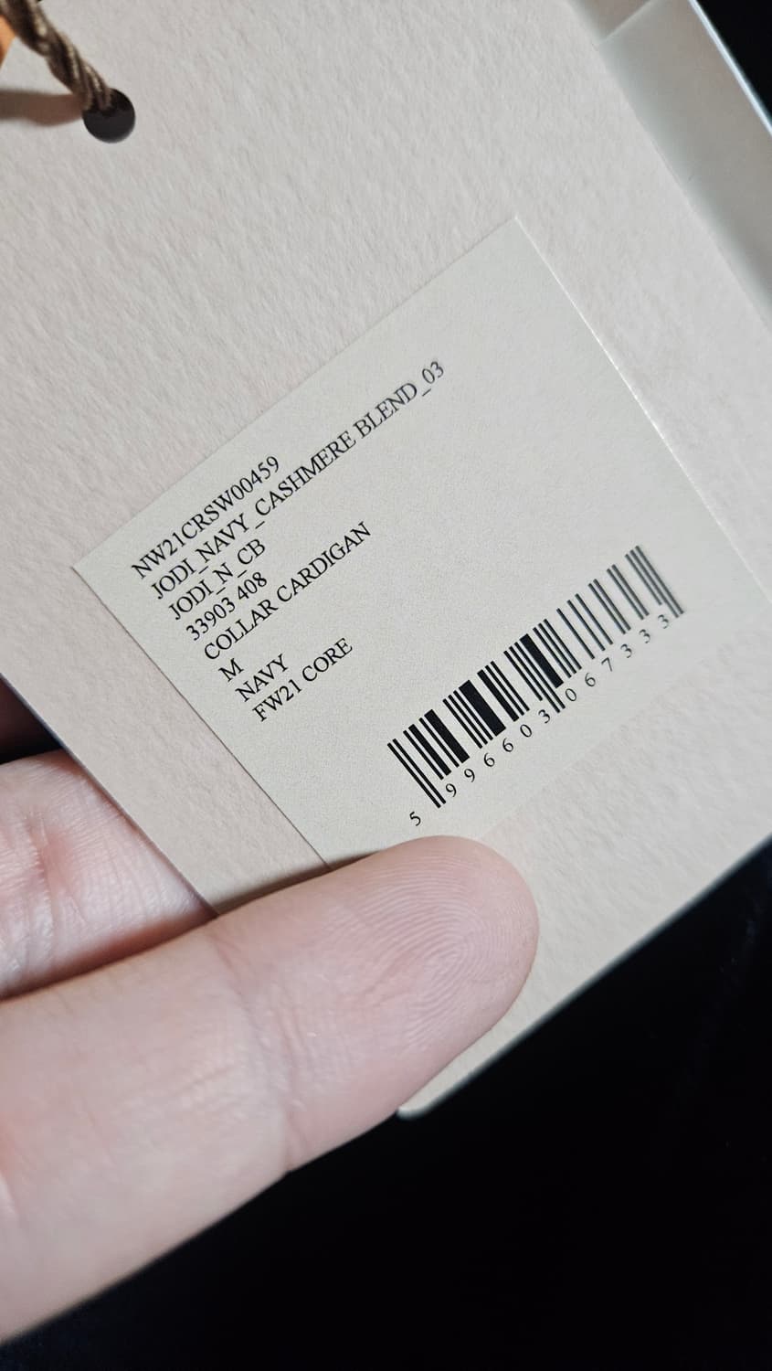 나누슈카 가디건 정품 신품 80만짜리 네이비 상품이미지3