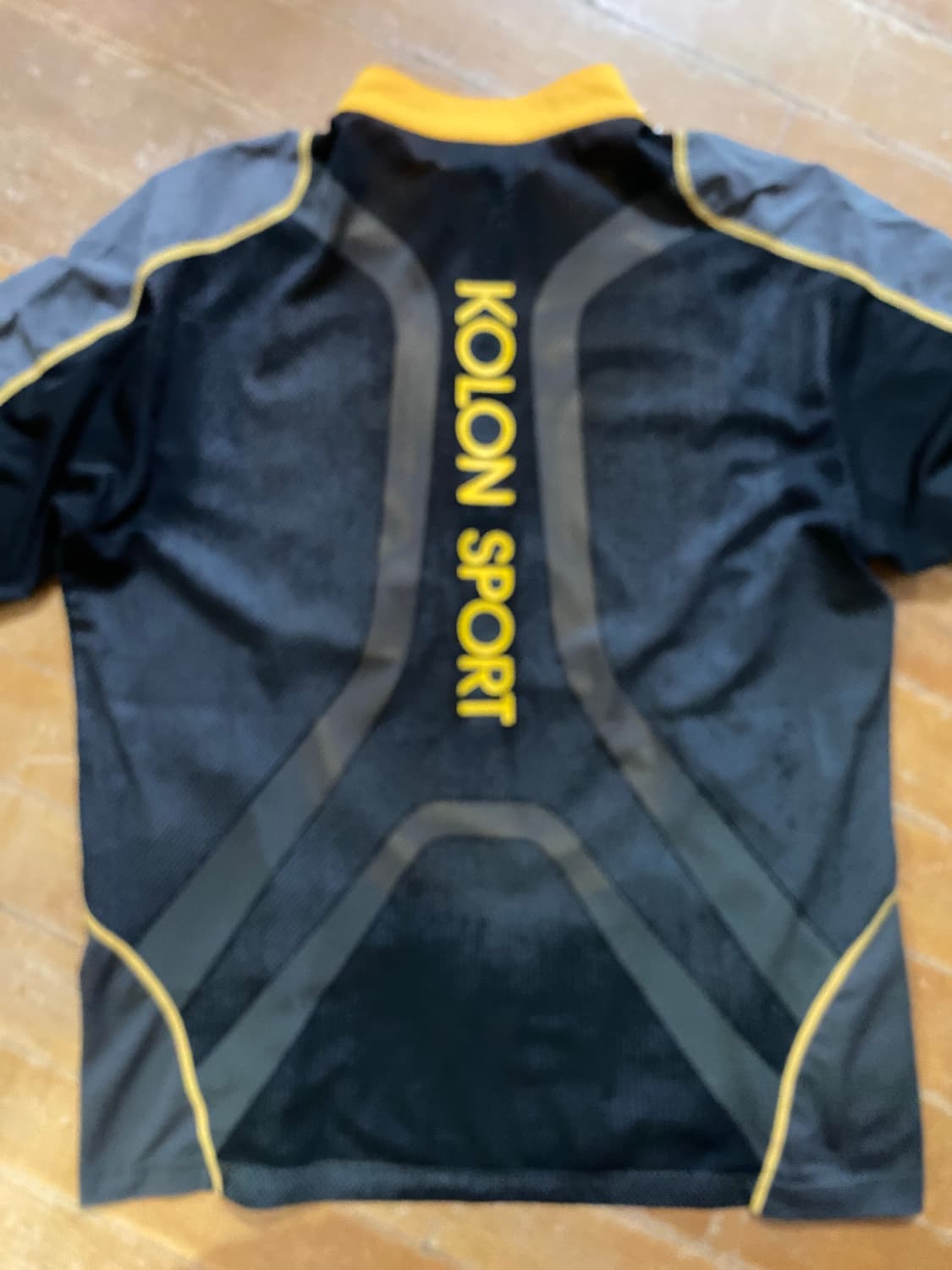 코오롱스포츠 옐로우/블랙 집업 티셔츠 105 상품이미지6