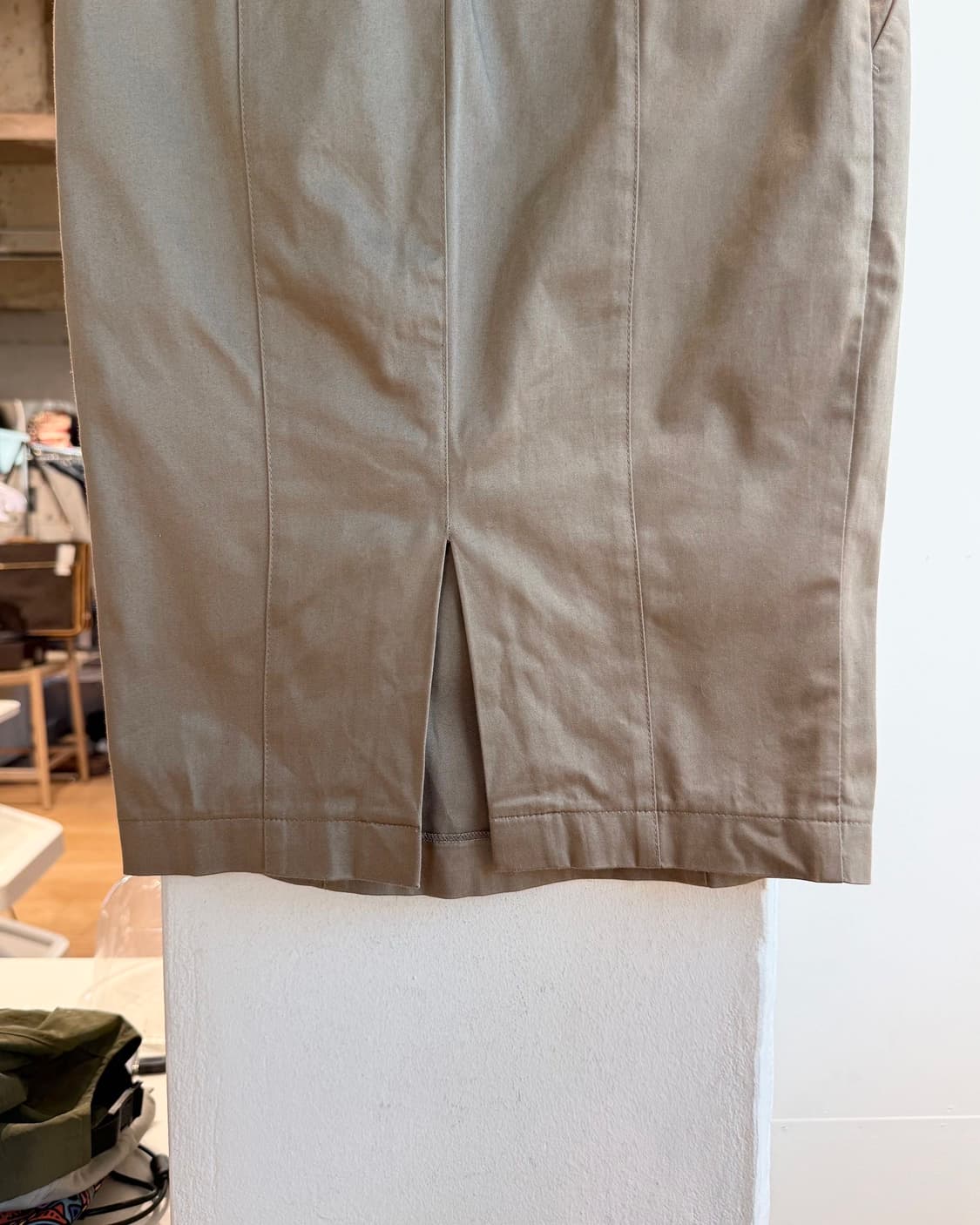 모스키노 진스 카키 버클 미디스커트 상품이미지7