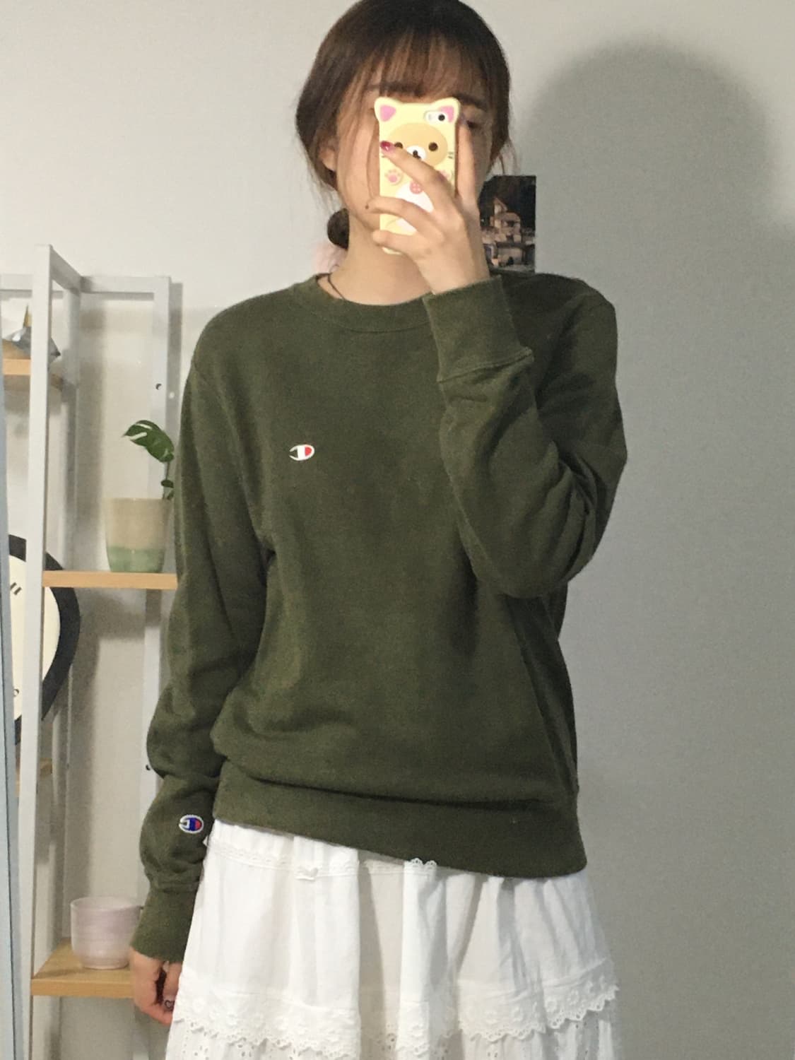 챔피온 카키 맨투맨 상품이미지1