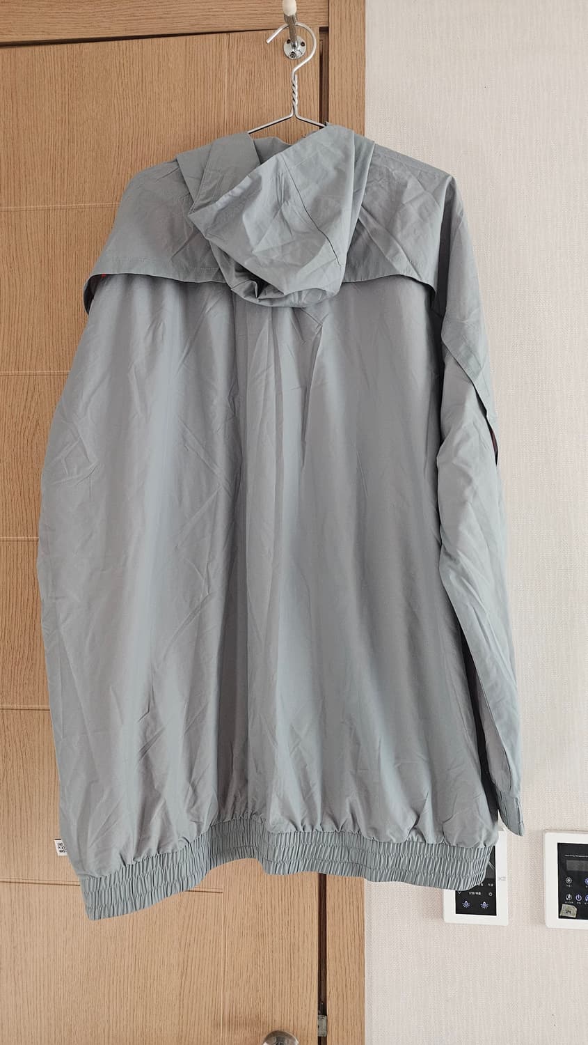아디다스 시티 이스케이프 men's 아노락 Grey 2xl 상품이미지2