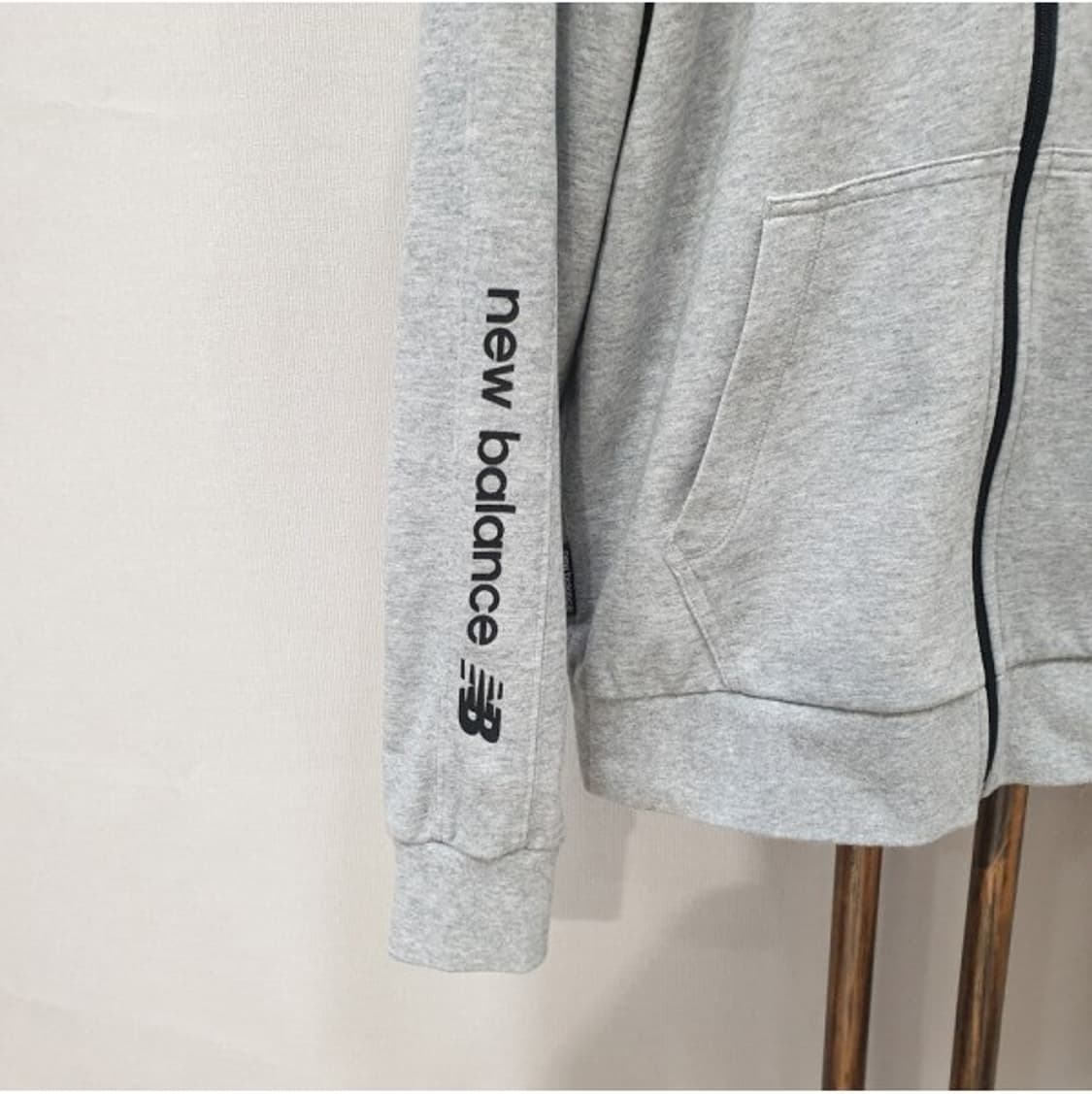 뉴발란스 우먼 후드집업 95(M) 상품이미지3