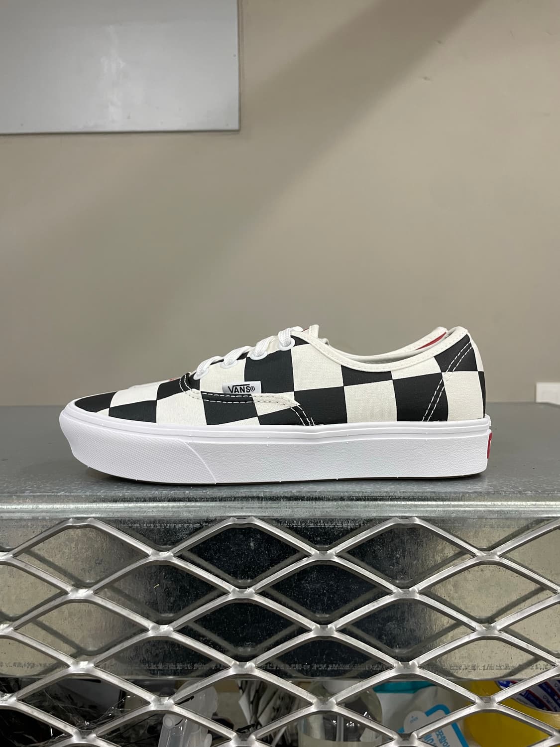 반스 컴피쿠시 어센틱 하프 빅 체커 230 상품이미지1