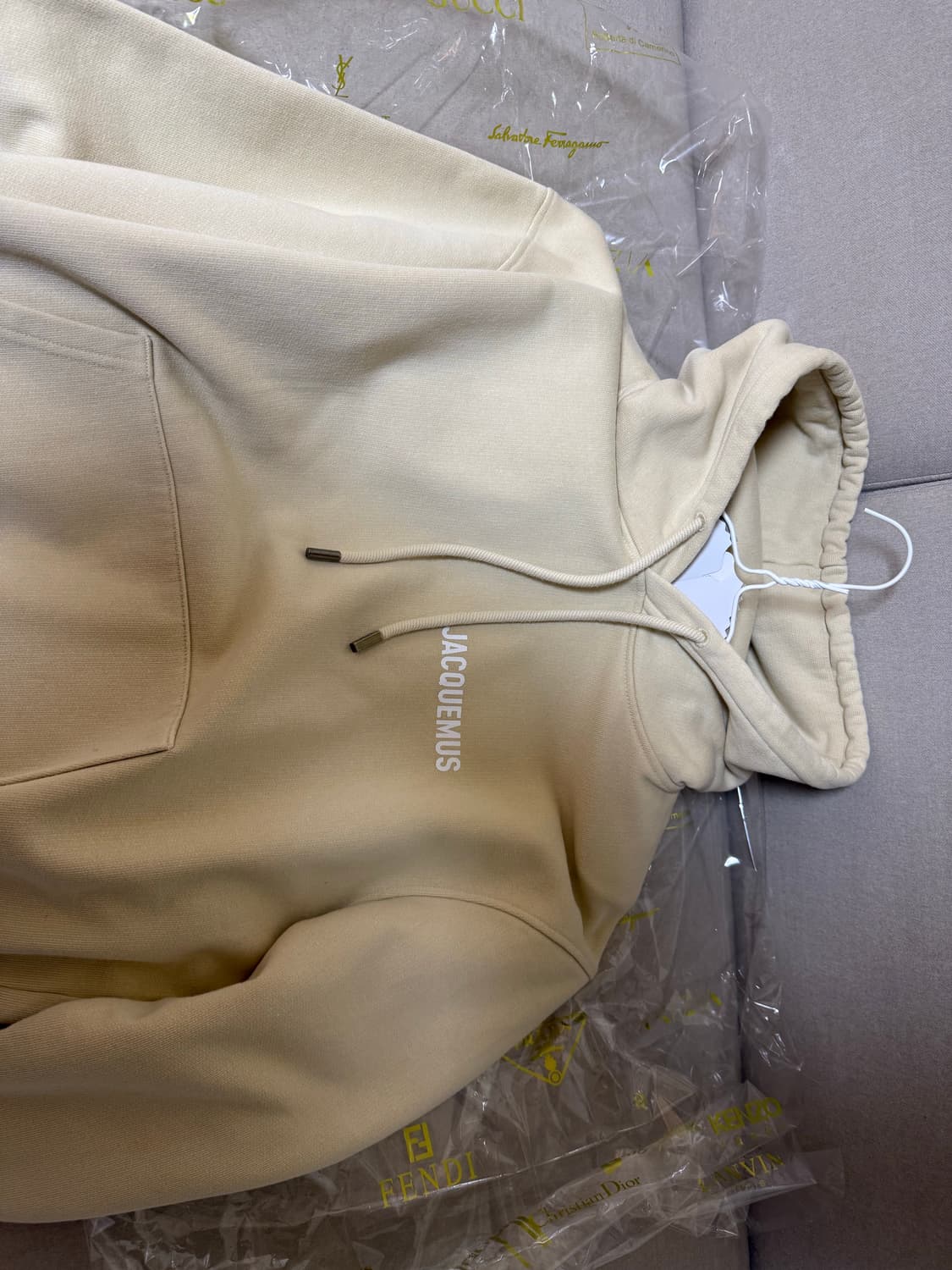 Jacquemus Hoodie Light beige 자크뮈스 후디 상품이미지2