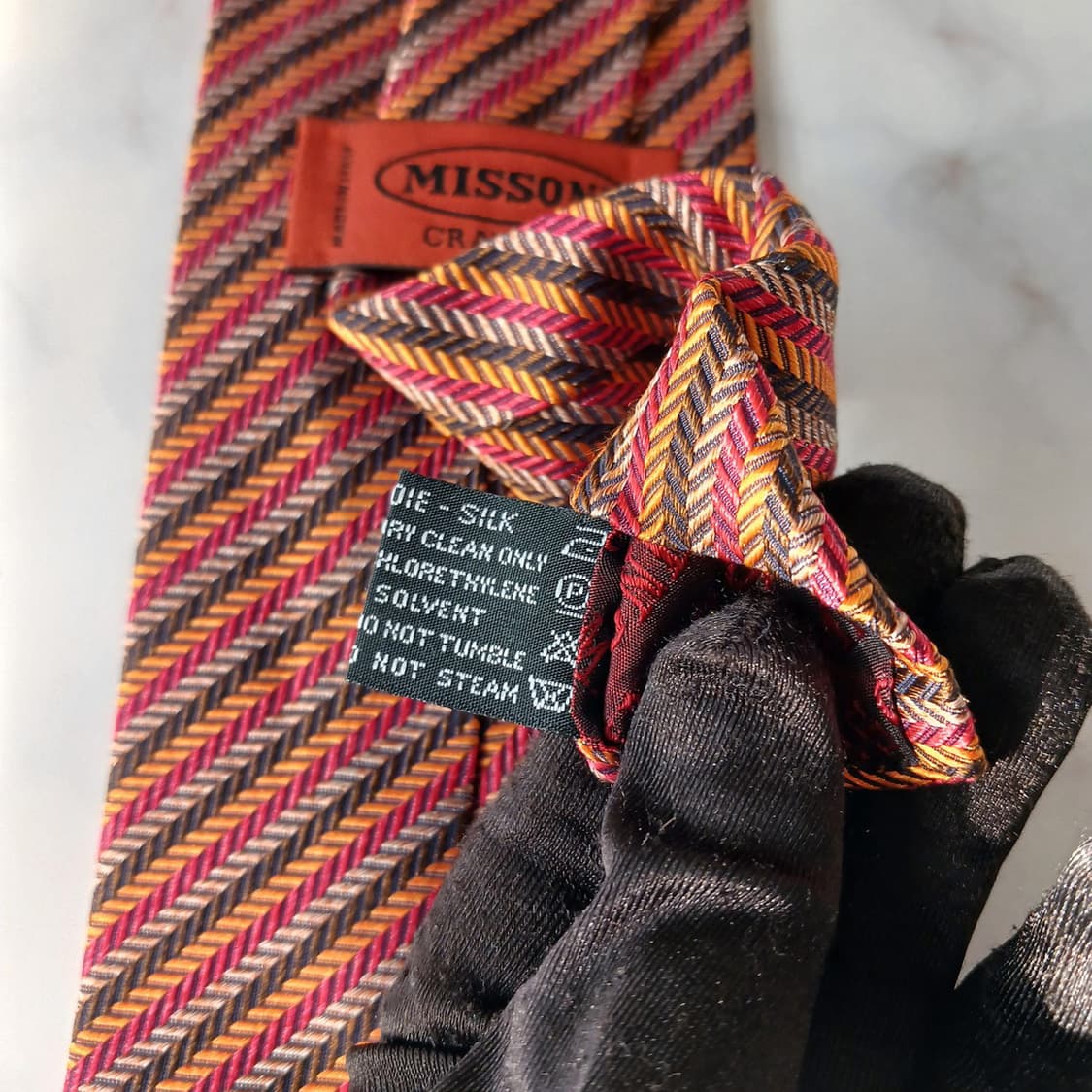 미쏘니 실크 헤링본 스트라이프 넥타이 9.2cm A+등급 A19420
 상품이미지9