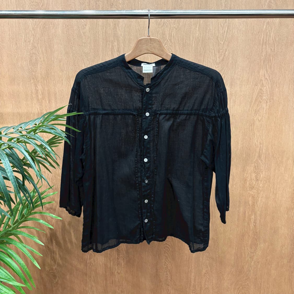 이세이미야케 플랜테이션 시스루 블라우스 프론트 스트링 디테일 루즈핏 블랙 상품이미지1