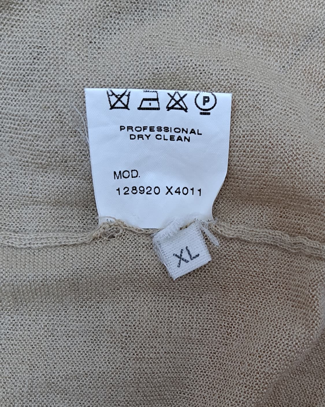 구찌 캐시미어 터틀넥 베이지색 S 상품이미지5