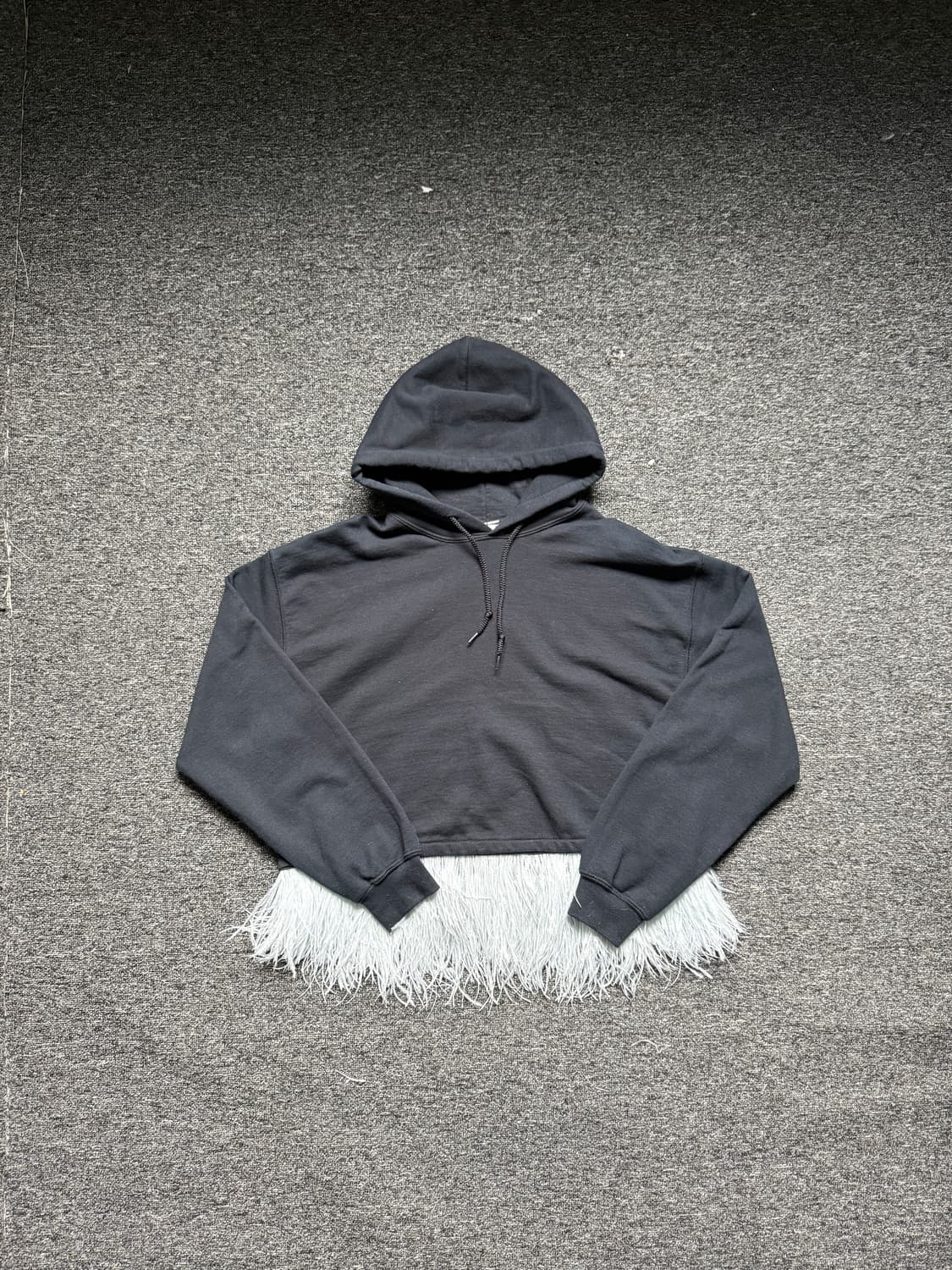 오프닝 세레모니 깃털 후드티 상품이미지1