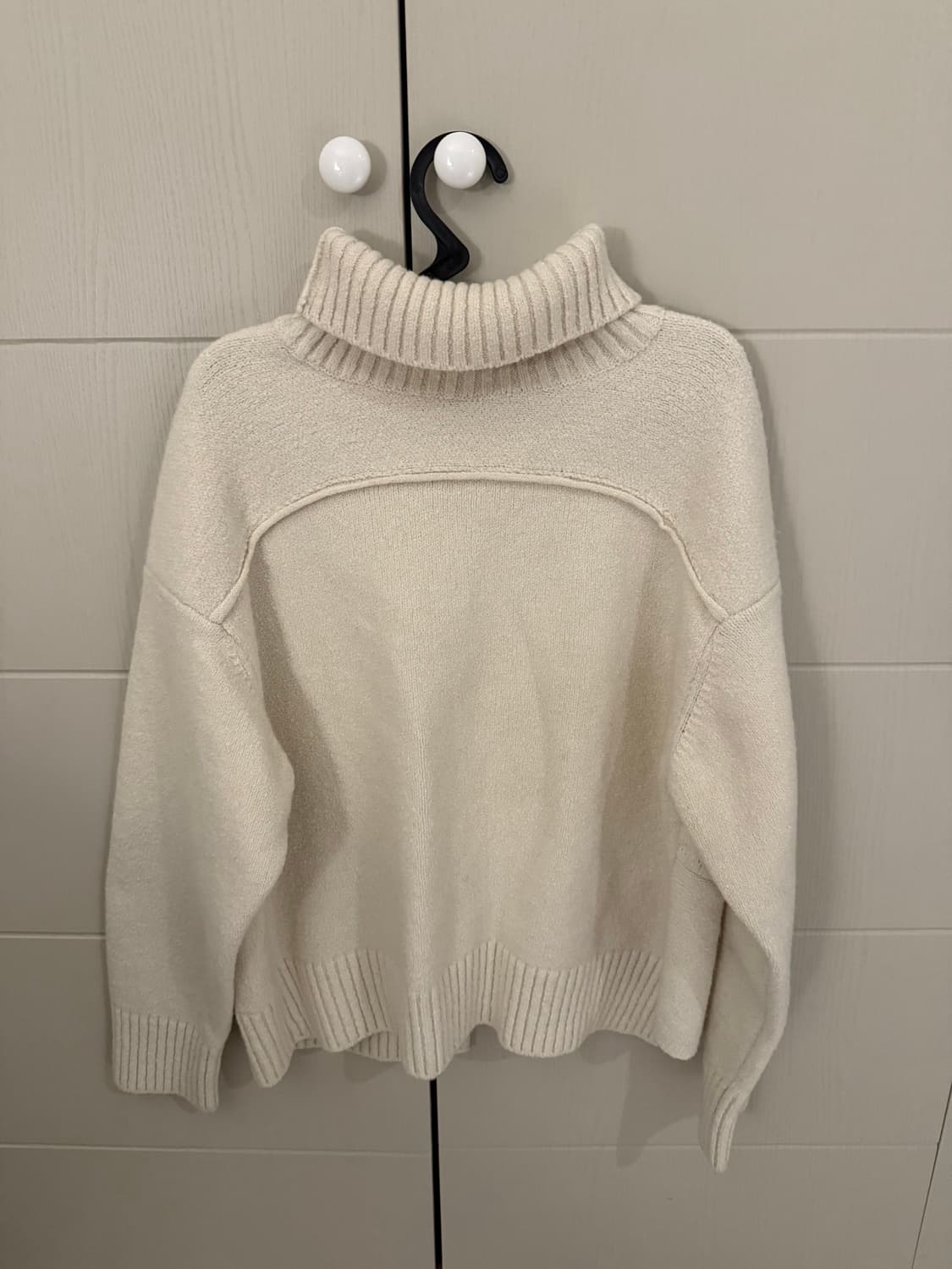 (W) 마뗑킴 폴라 니트 상품이미지3