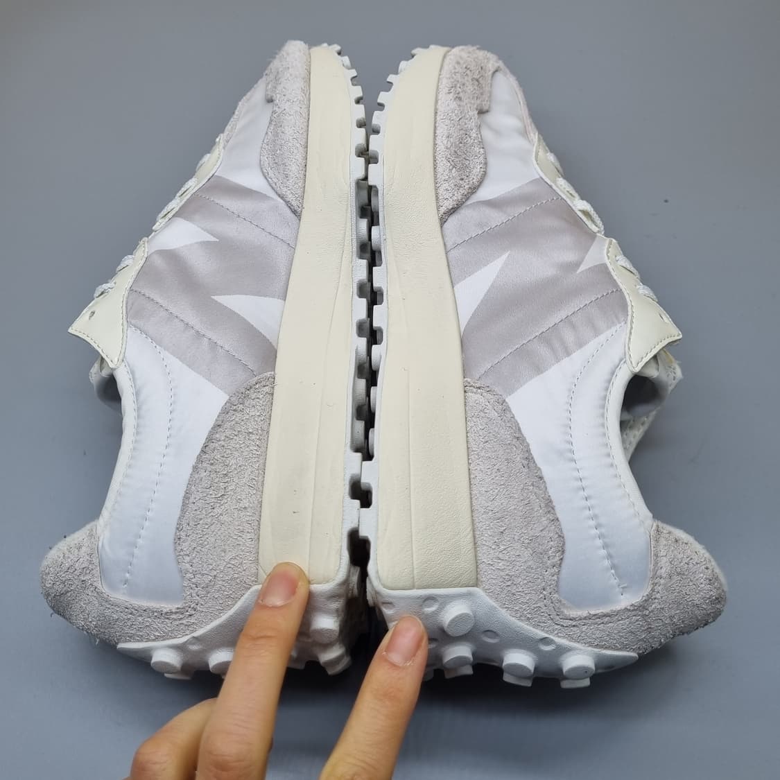 뉴발란스 327 화이트 남성운동화270 상품이미지5