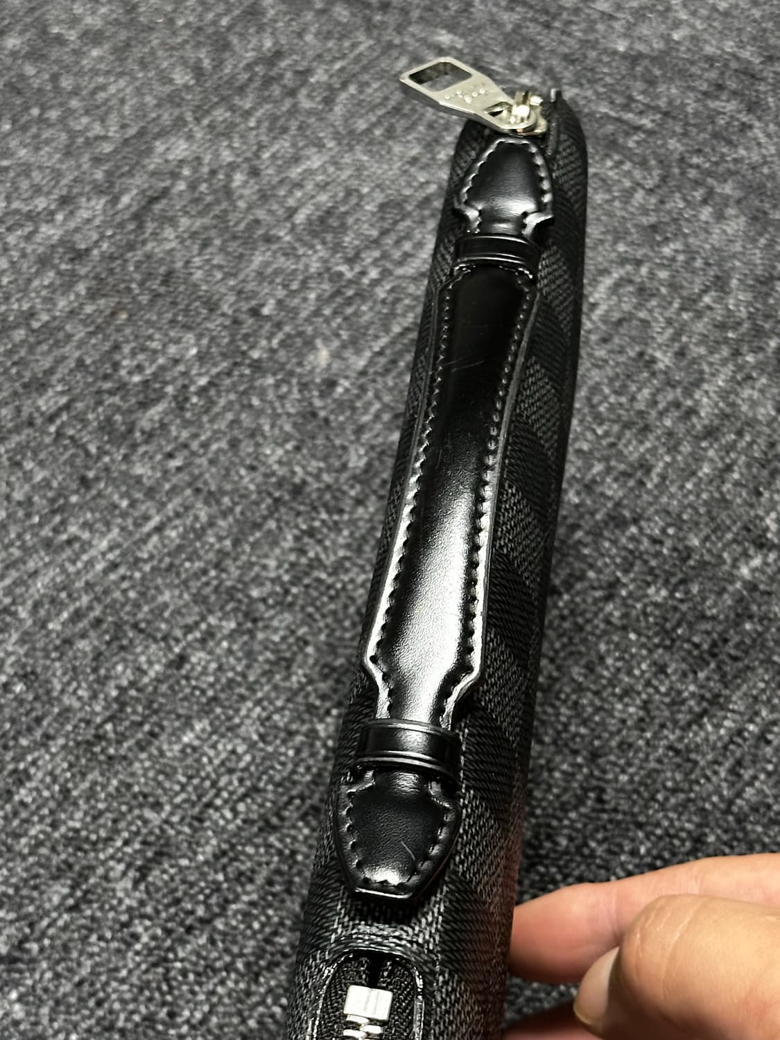 (감정서) 루이비통 그라피이트 다미에 아톨 오거나이저 지갑 상품이미지9