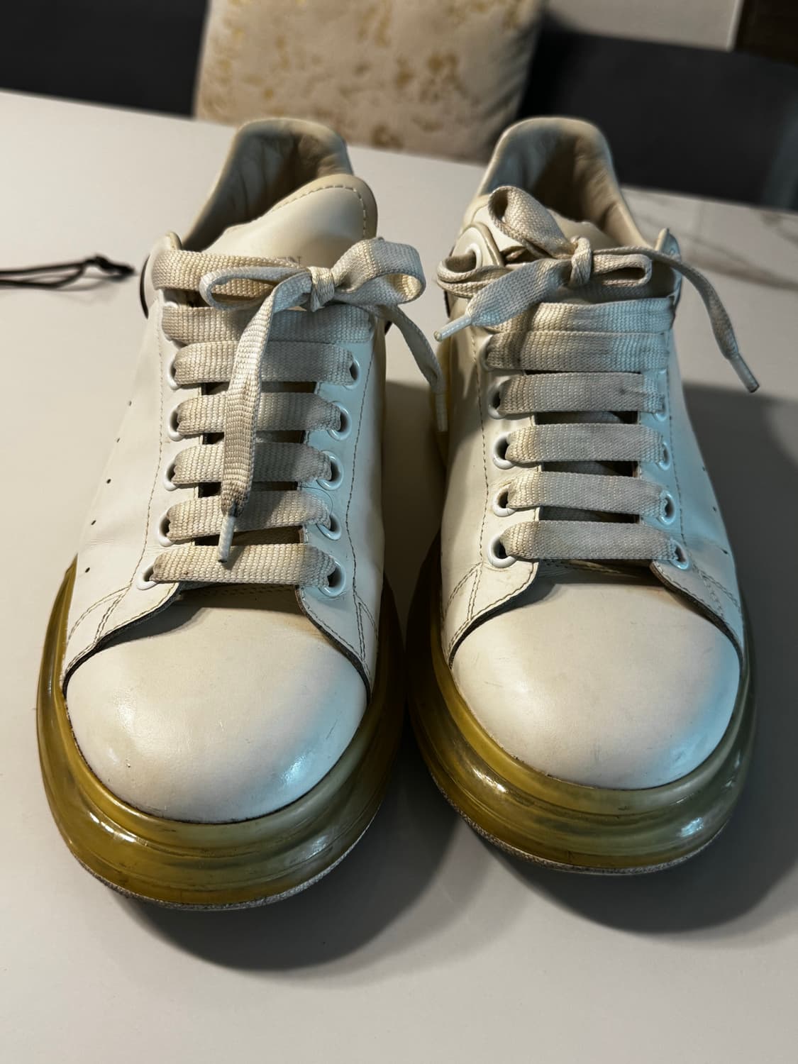 알렉산더맥퀸 오버사이즈드 클리어솔 화이트스니커즈 size 265 상품이미지5