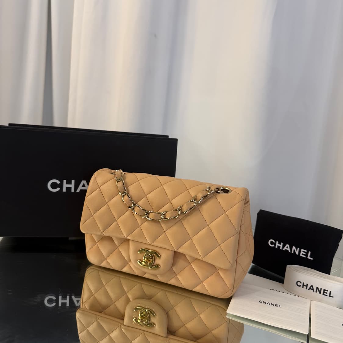 샤넬 A69900 클래식 뉴미니 플랩백 상품이미지3