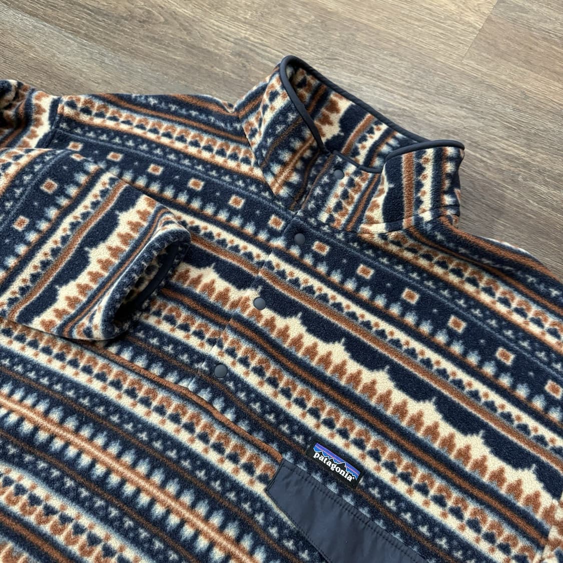 96FW 파타고니아 신칠라 스냅-T 네이비/브라운 상품이미지2