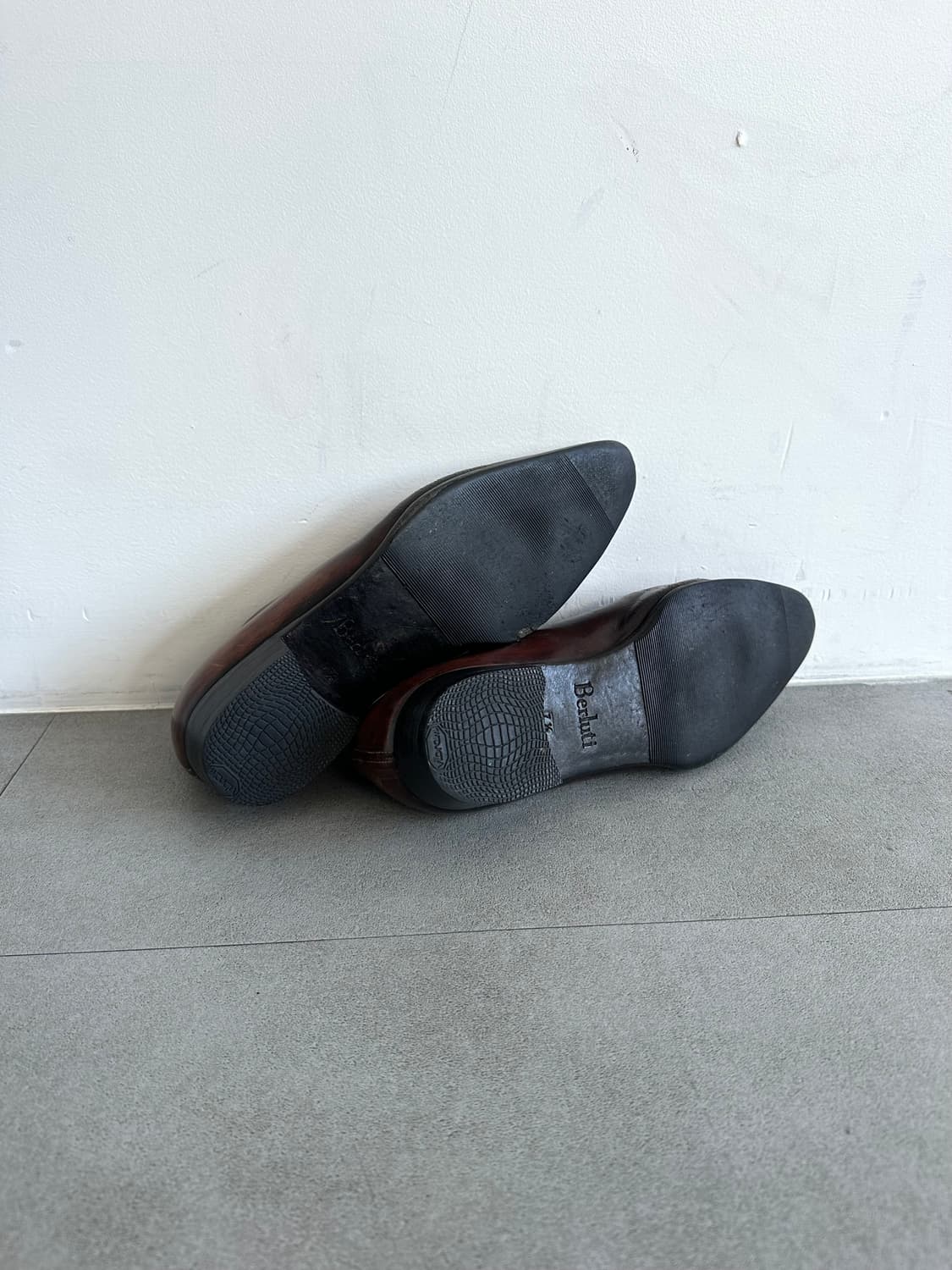 벨루티 타이거 파티나 알렉산드로 더비슈즈 상품이미지9