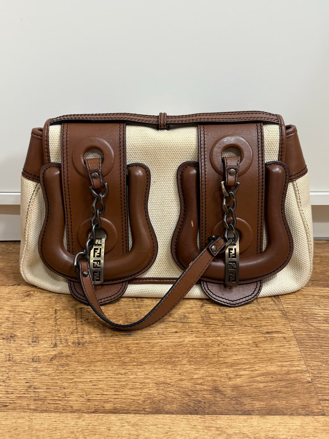 펜디 더블 바게트 숄더백 상품이미지7