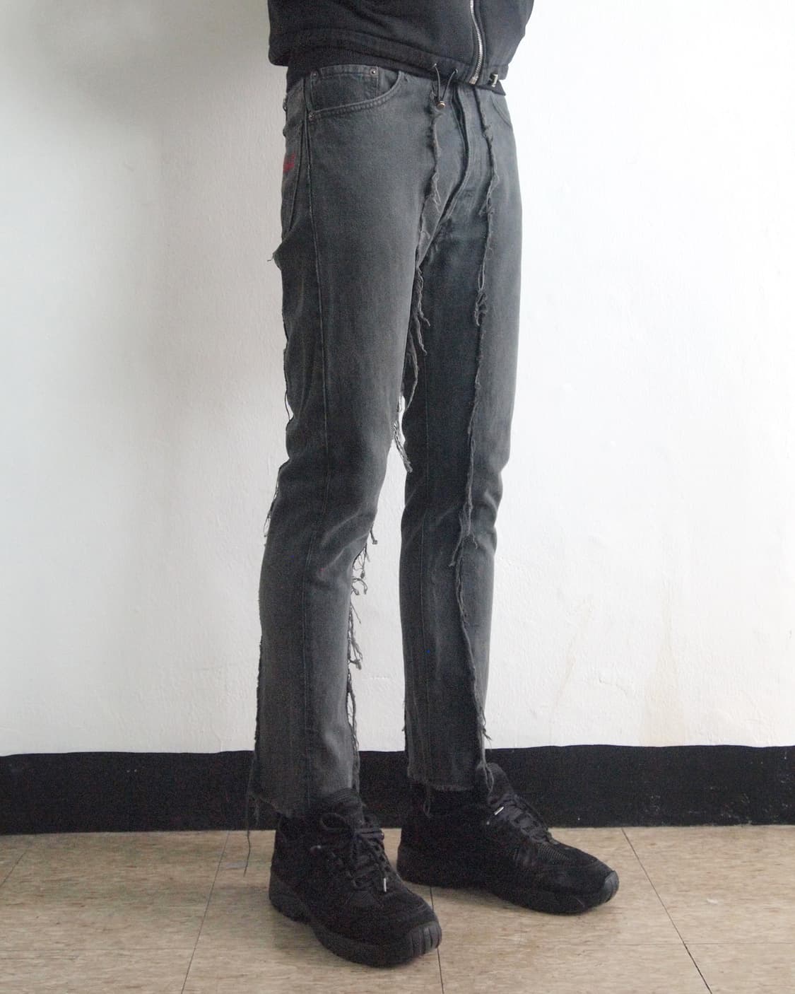 솔로이스트 x 올드파크 디스트로이드 데님 상품이미지3