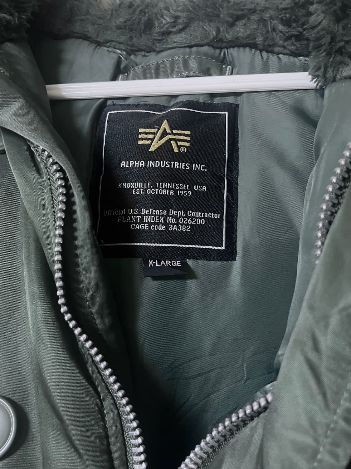 알파 인더스트리 인조퍼 후드 카키 점퍼 상품이미지5