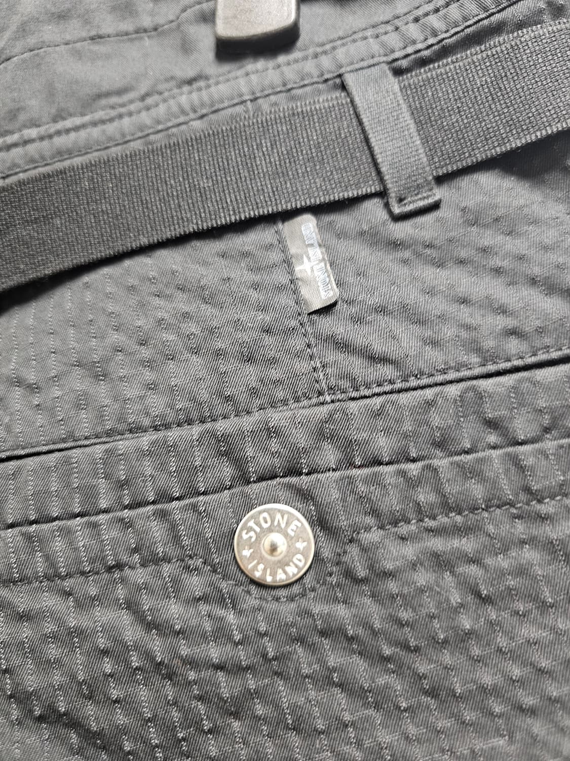 스톤아일랜드 쉐도우프로젝트 립스탁 버뮤다 쇼츠 상품이미지5