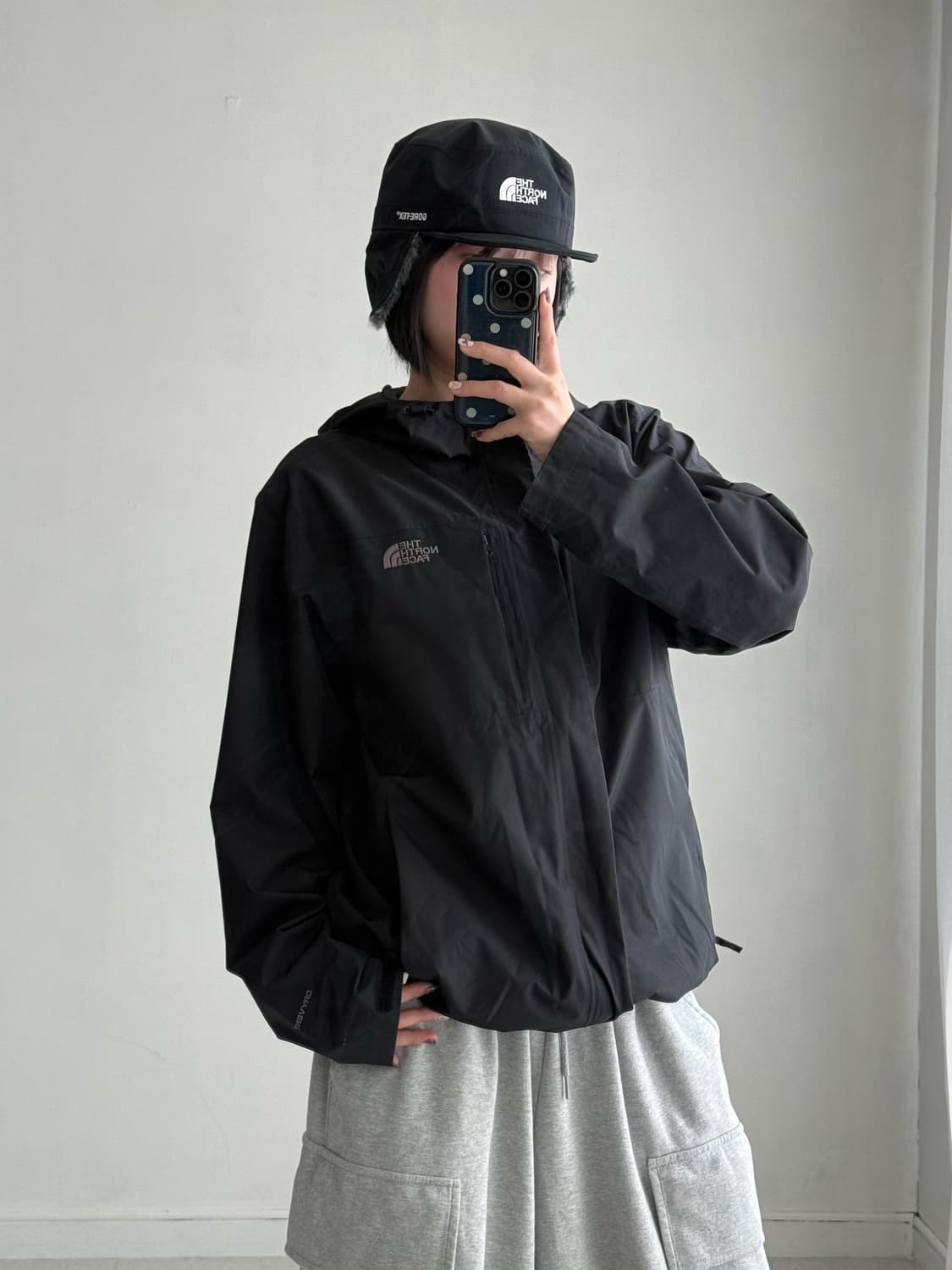 노스페이스 블랙 바람막이 상품이미지1