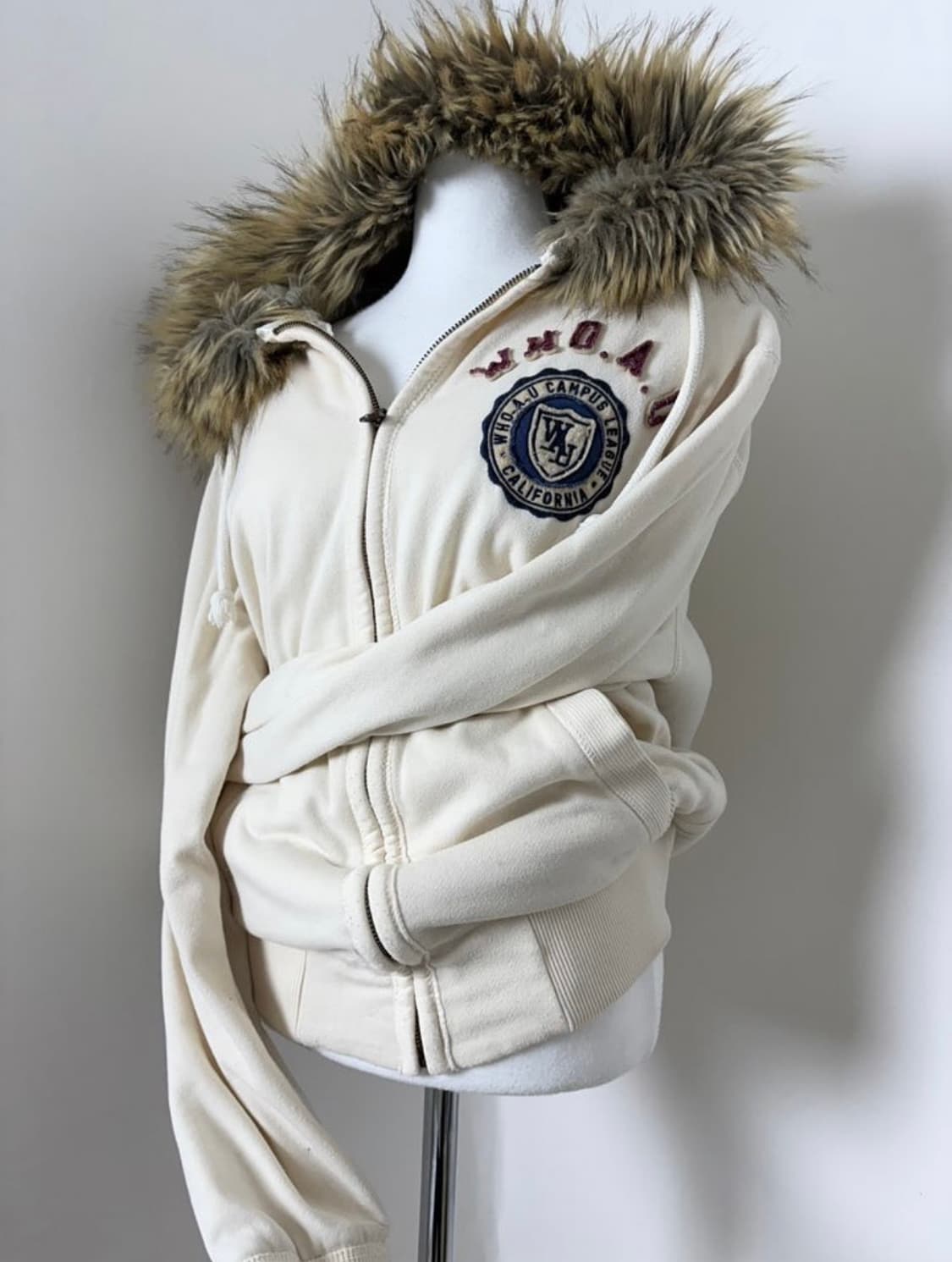 후아유 울프죠 퍼 후드집업 아이보리 자켓 아우터 빈티지 y2k 상품이미지1