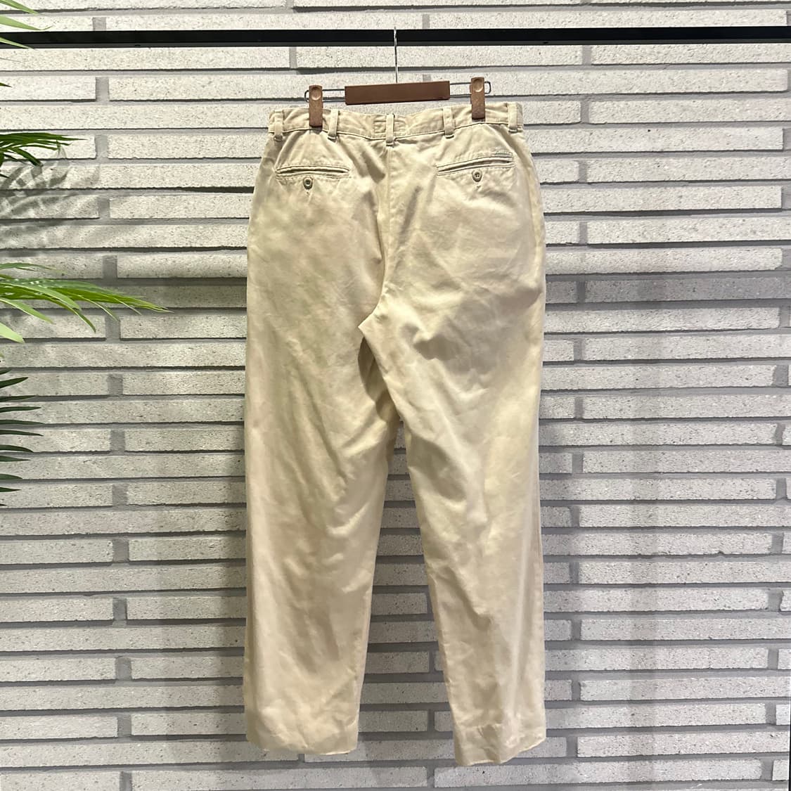 USA VINTAGE 핀턱 스트레이트 치노팬츠 버튼플라이 디테일 크림 상품이미지3