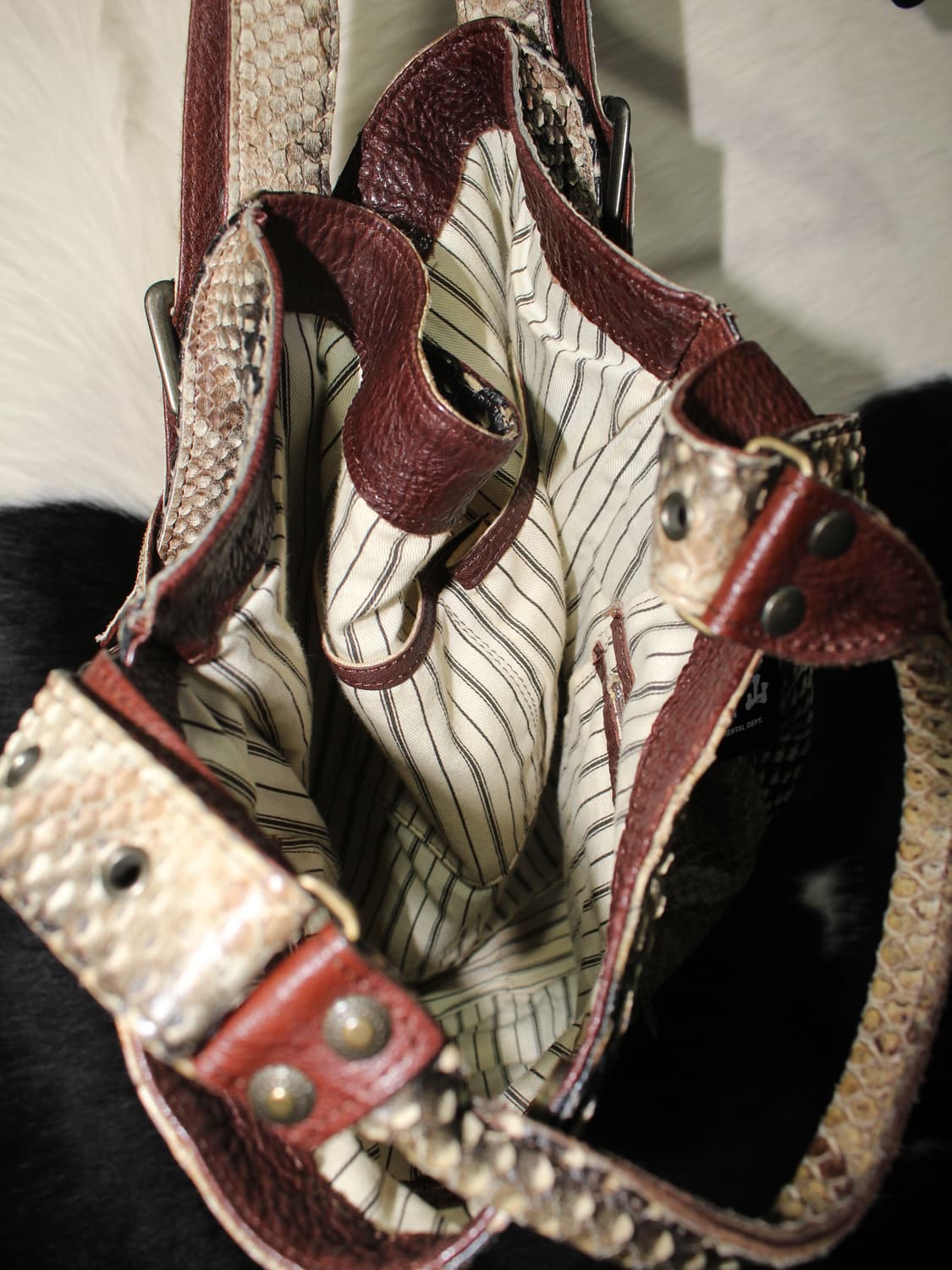 Python Pattern Leather Handbags 상품이미지8