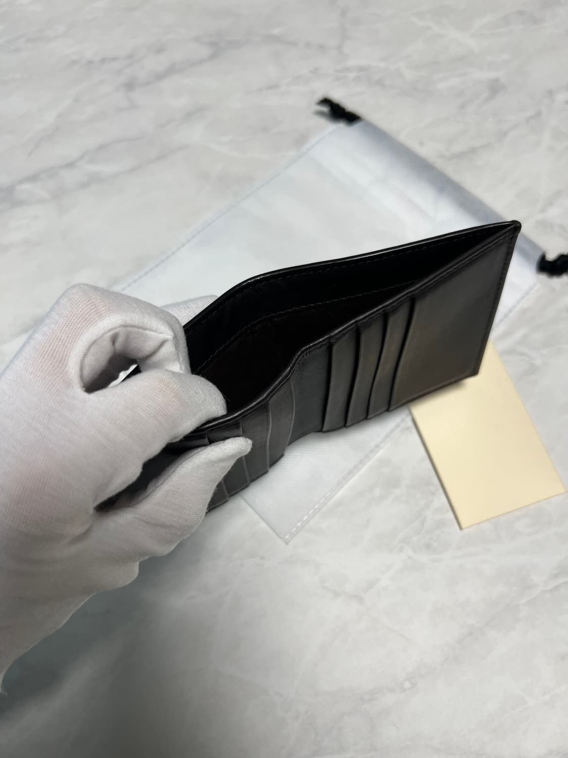 보테가베네타 지갑 상품이미지4