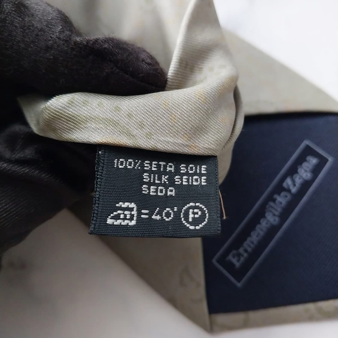 에르메네질도 제냐 실크 올리브 패턴 넥타이 9.5cm A등급 K2091
 상품이미지7