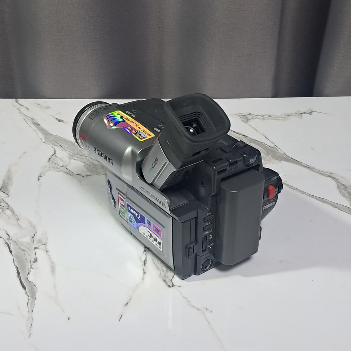 상태 좋은 삼성 8mm Hi8 캠코더 VM-B5700 상품이미지3