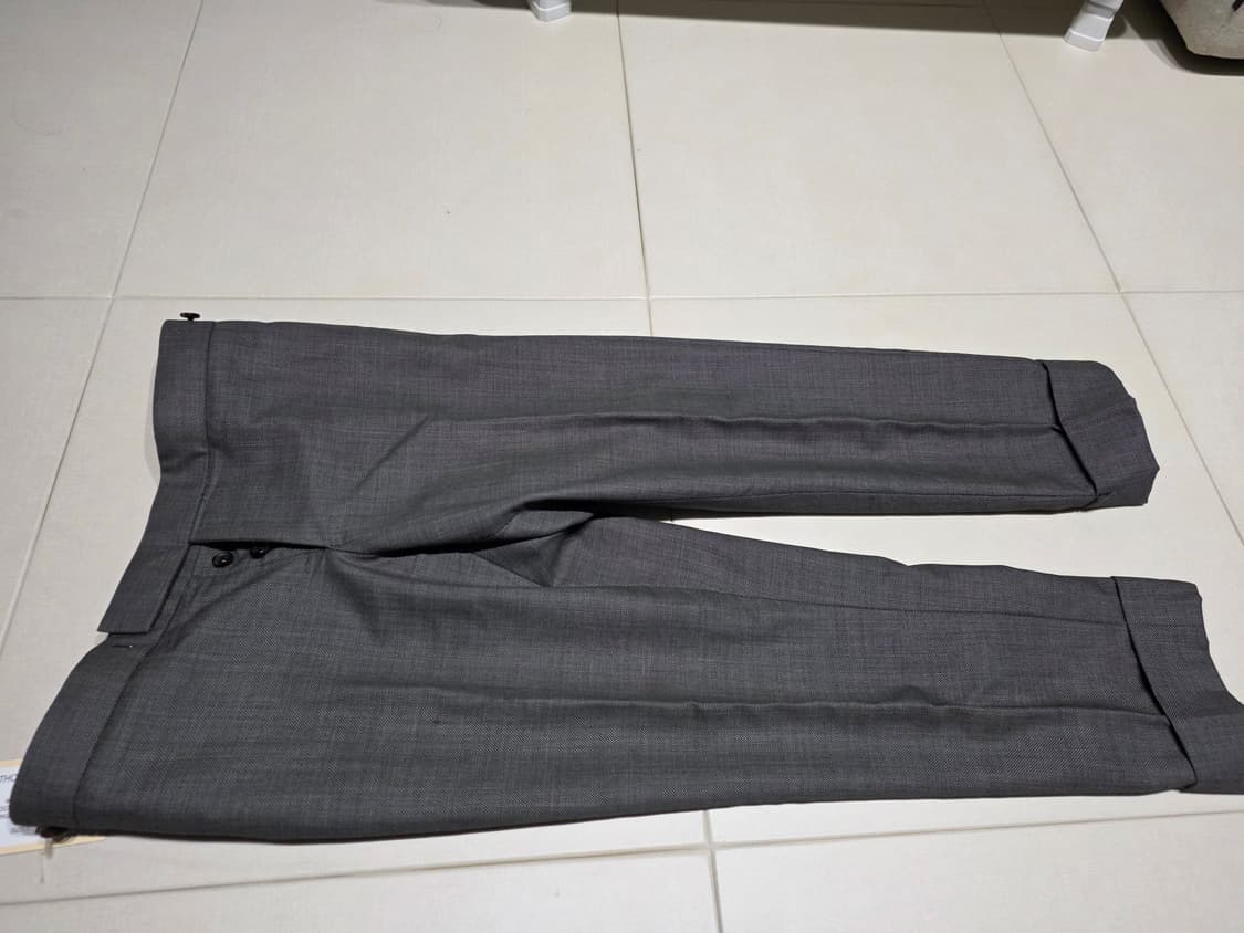 톰브라운 로우라이즈 스키니핏 슬랙스 상품이미지5